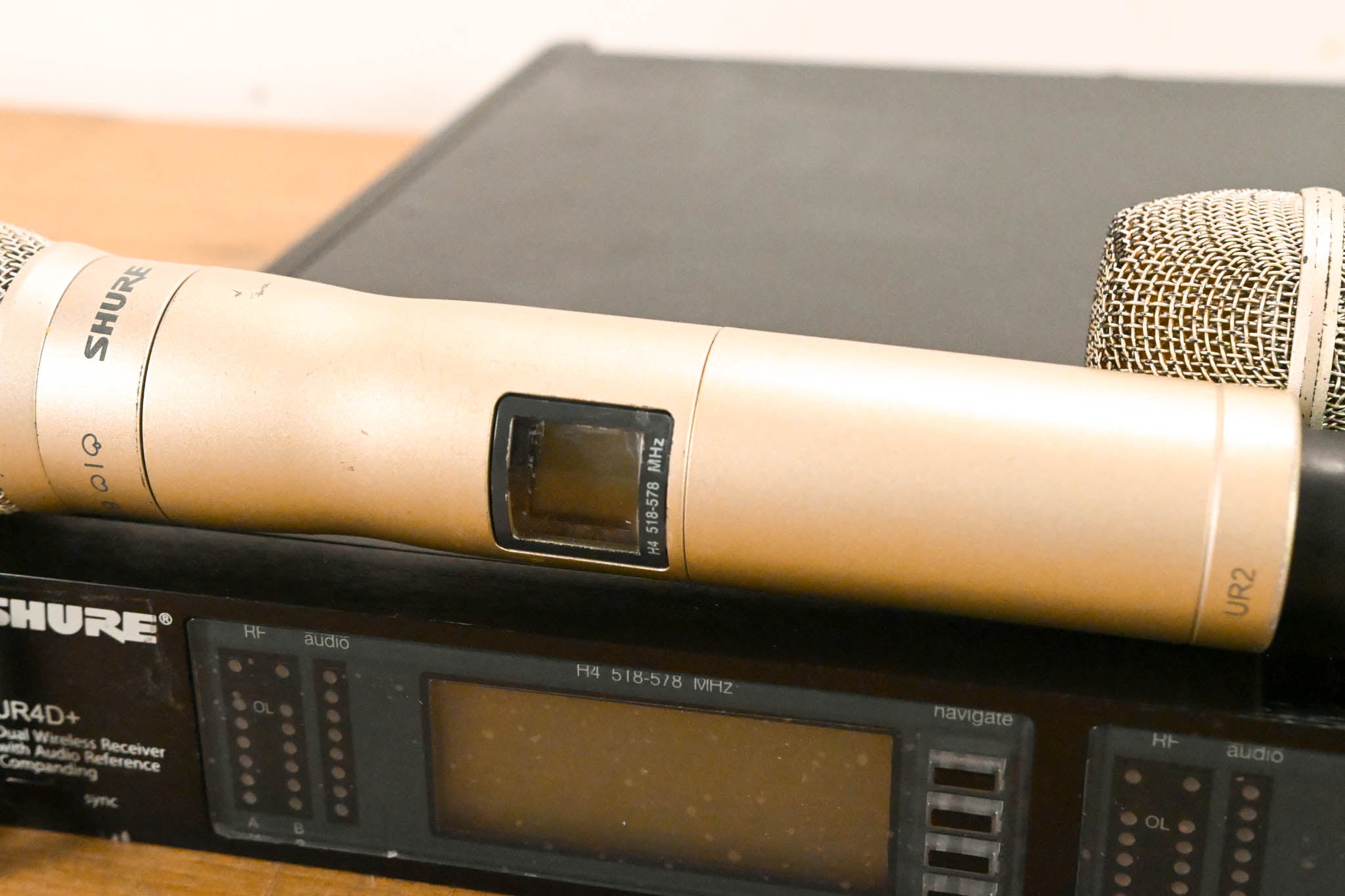 Shure UR4D+ Dual Wireless Receiver with UR2/KSM9 Mic Pair - H4 Band