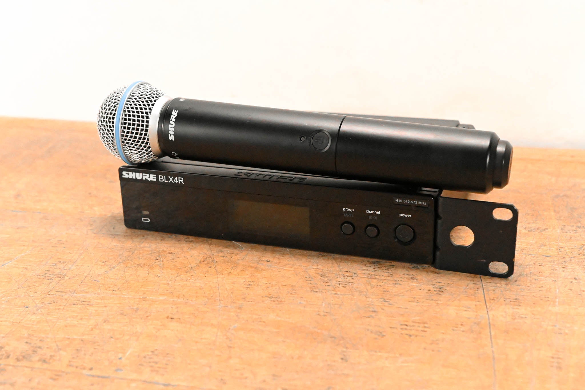 Shure BLX24R/B58 Handheld Wireless System - H10 Band (NO POWER SUPPLY)