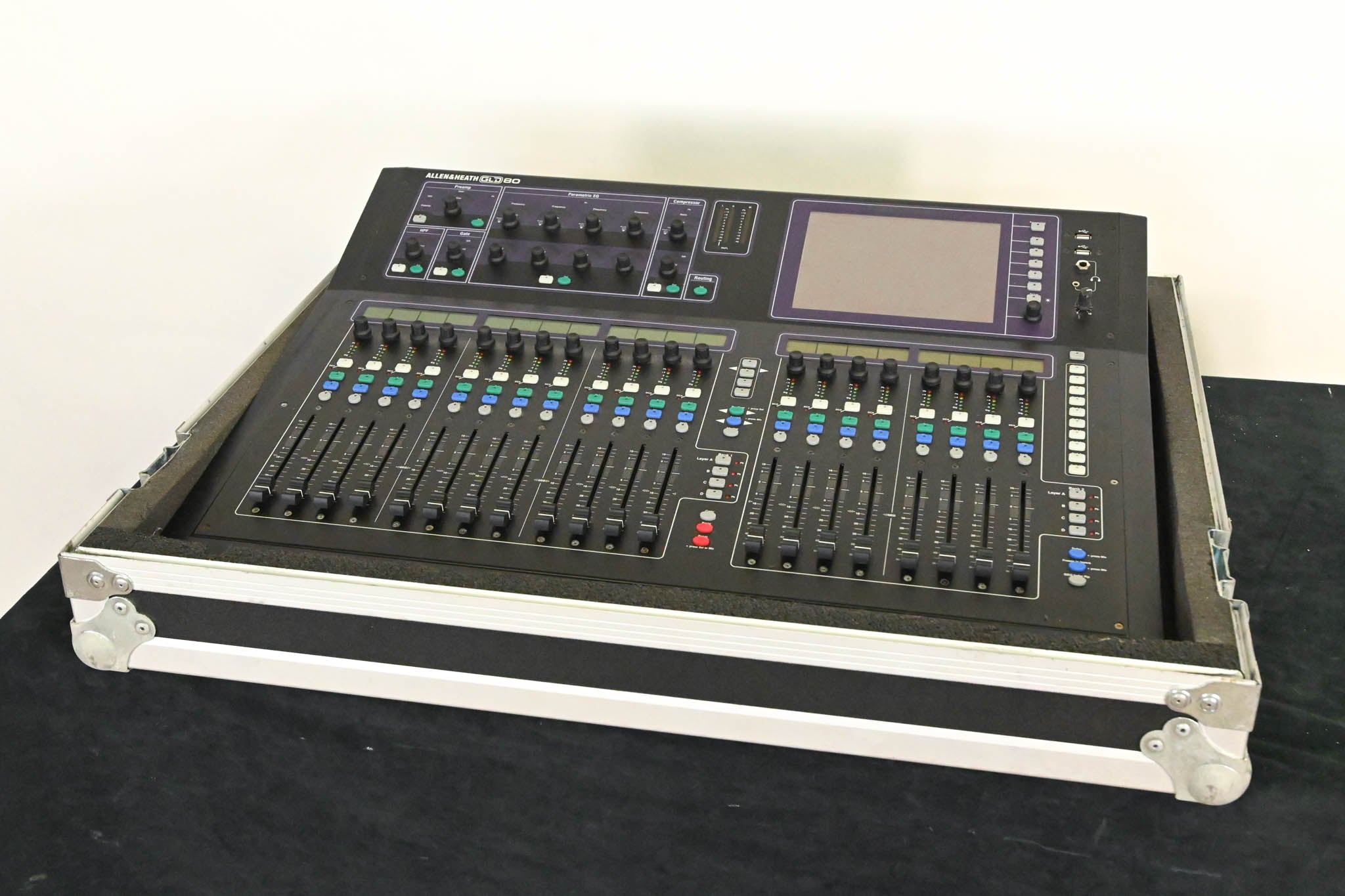 Allen & Heath GLD-80 Digital Audio Mixing Surface with Road Case