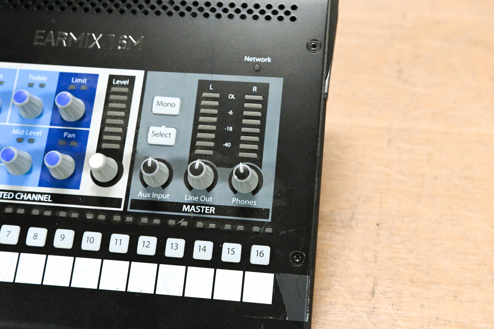 PreSonus EarMix 16M 16-Channel AVB Personal Monitor Mixer