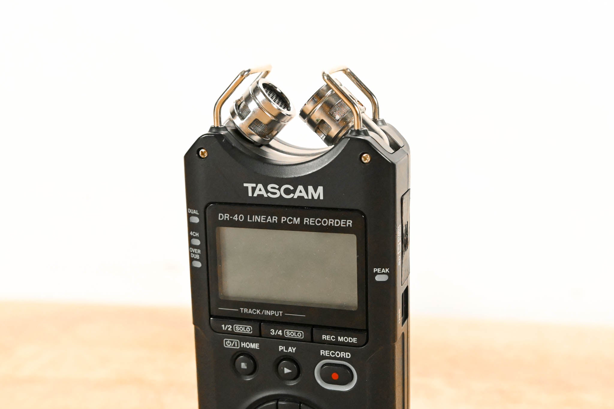 TASCAM DR-40 Handheld 4-Track Recorder