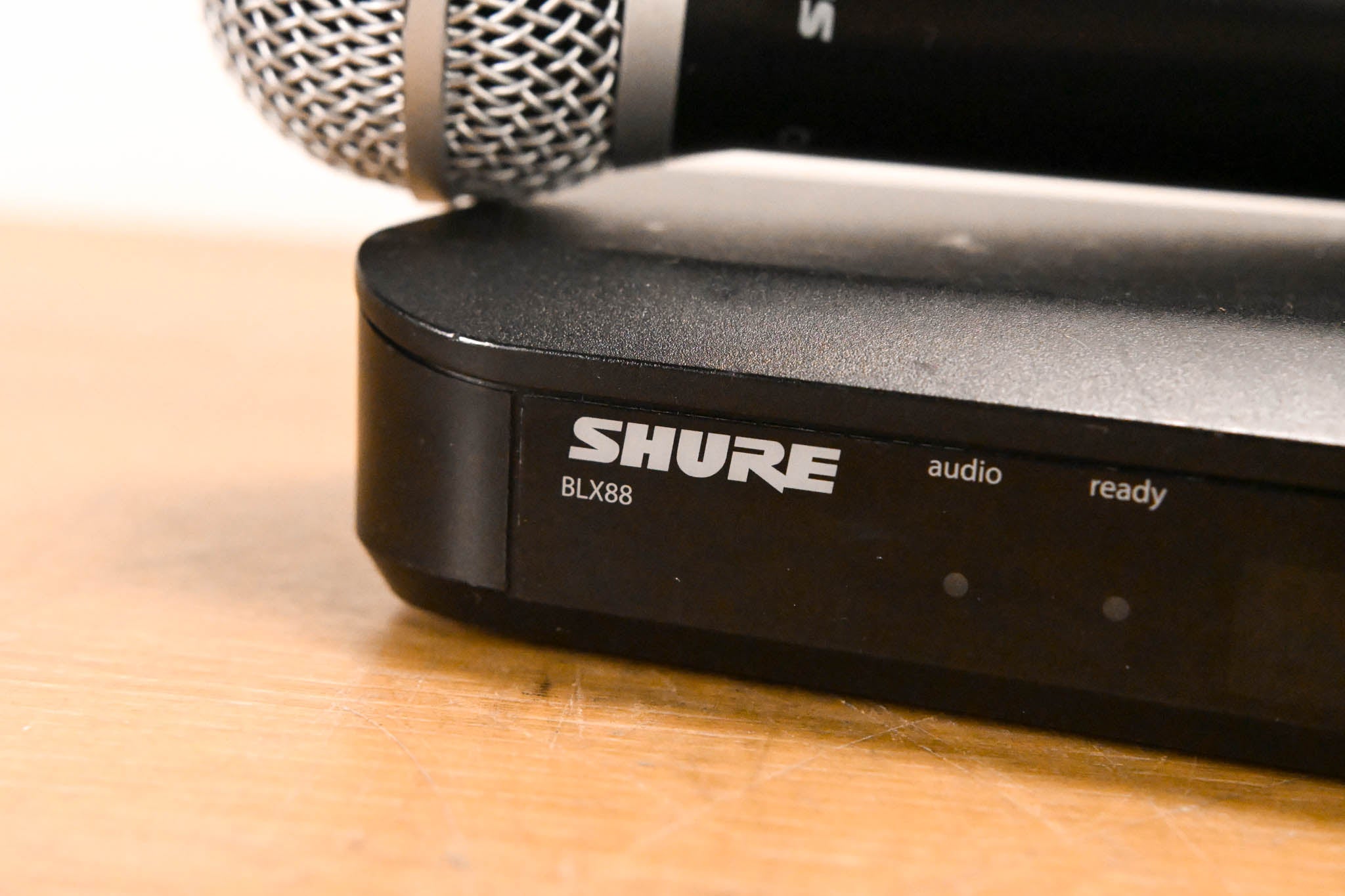 Shure BLX88 Receiver with BLX2/PG58 Transmitter - J10 (NO POWER SUPPLY)