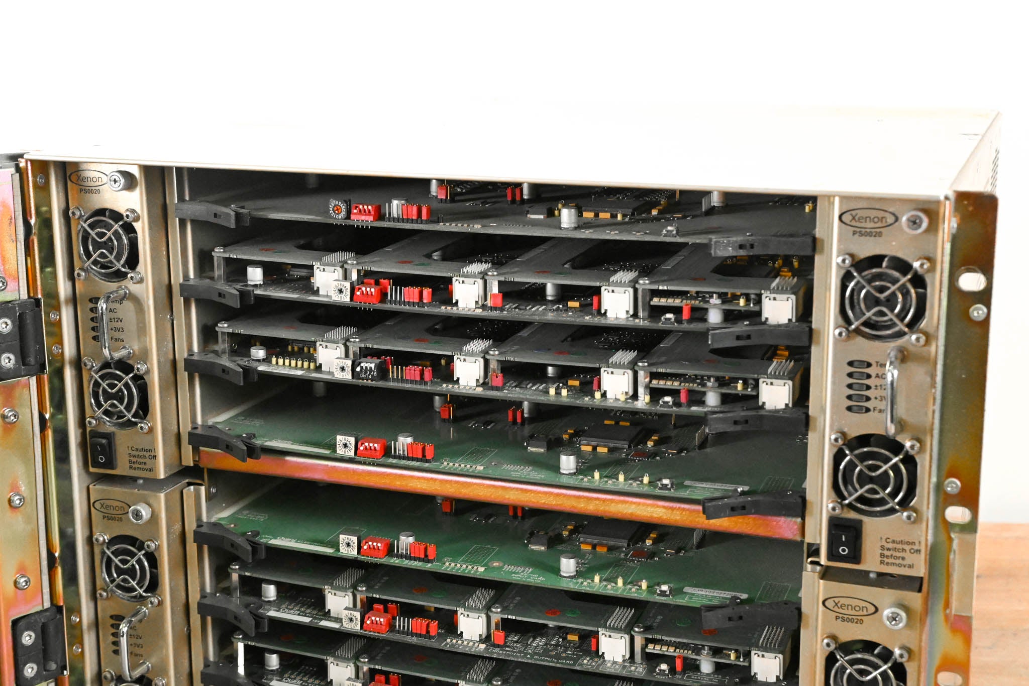 Evertz Quartz XE8-3232H Xenon Router