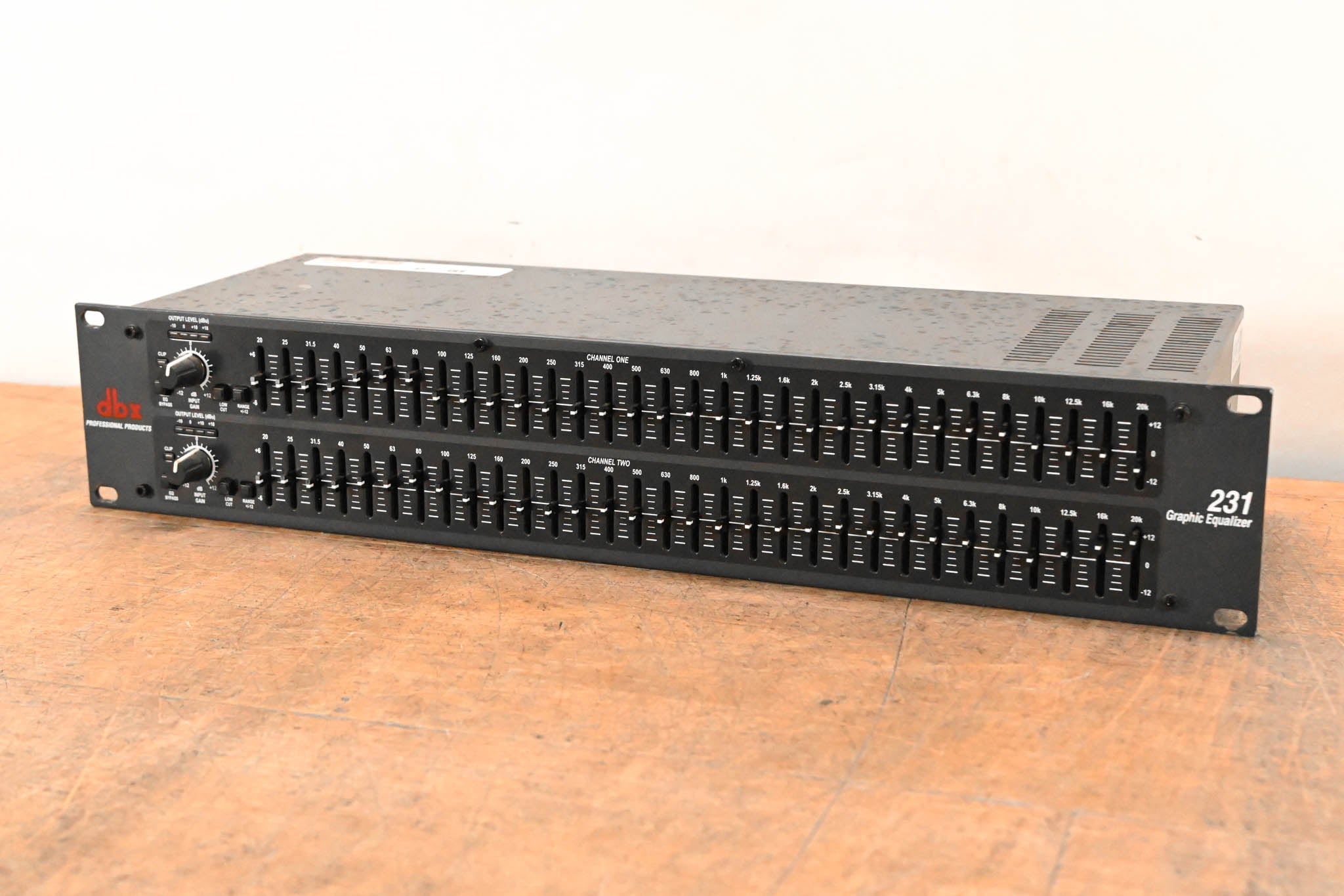 dbx 231 Dual-Channel 31-Band Graphic Equalizer