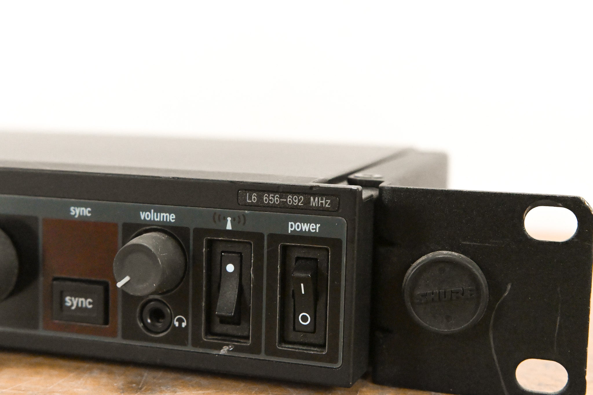 Shure PSM 900 Wireless IEM System L6 Band: 656-692 MHz (NO POWER SUPPLY)
