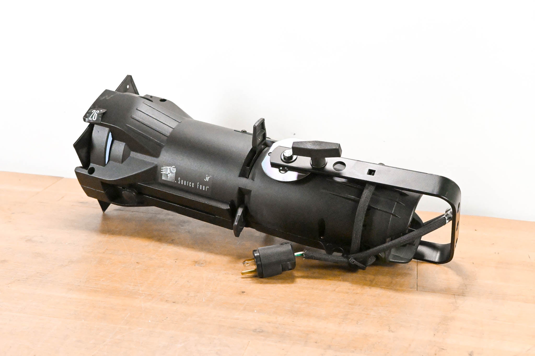 ETC Source Four Jr 26 Degree 575 Ellipsoidal Light