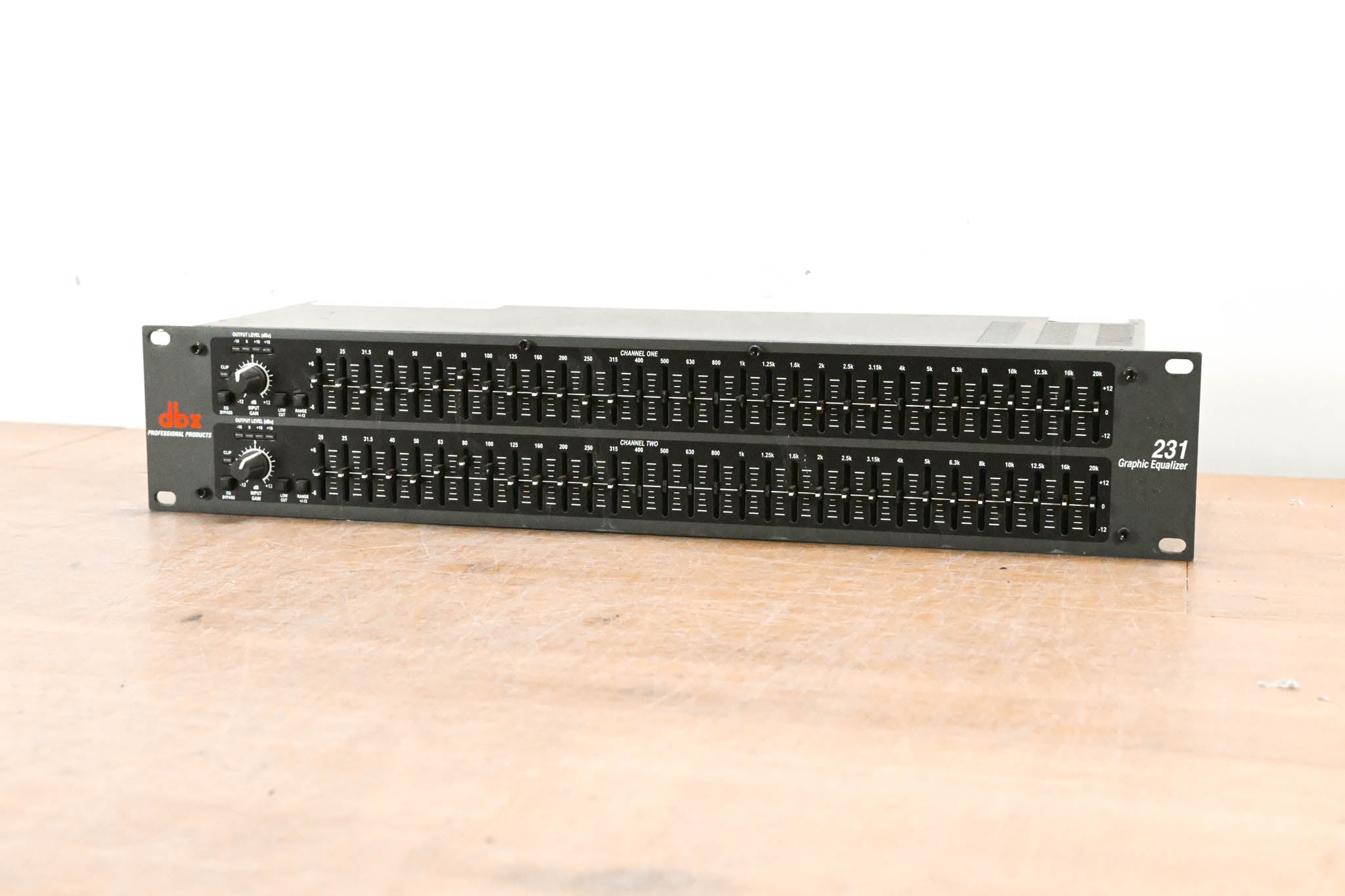 dbx 231 Dual-Channel 31-Band Graphic Equalizer