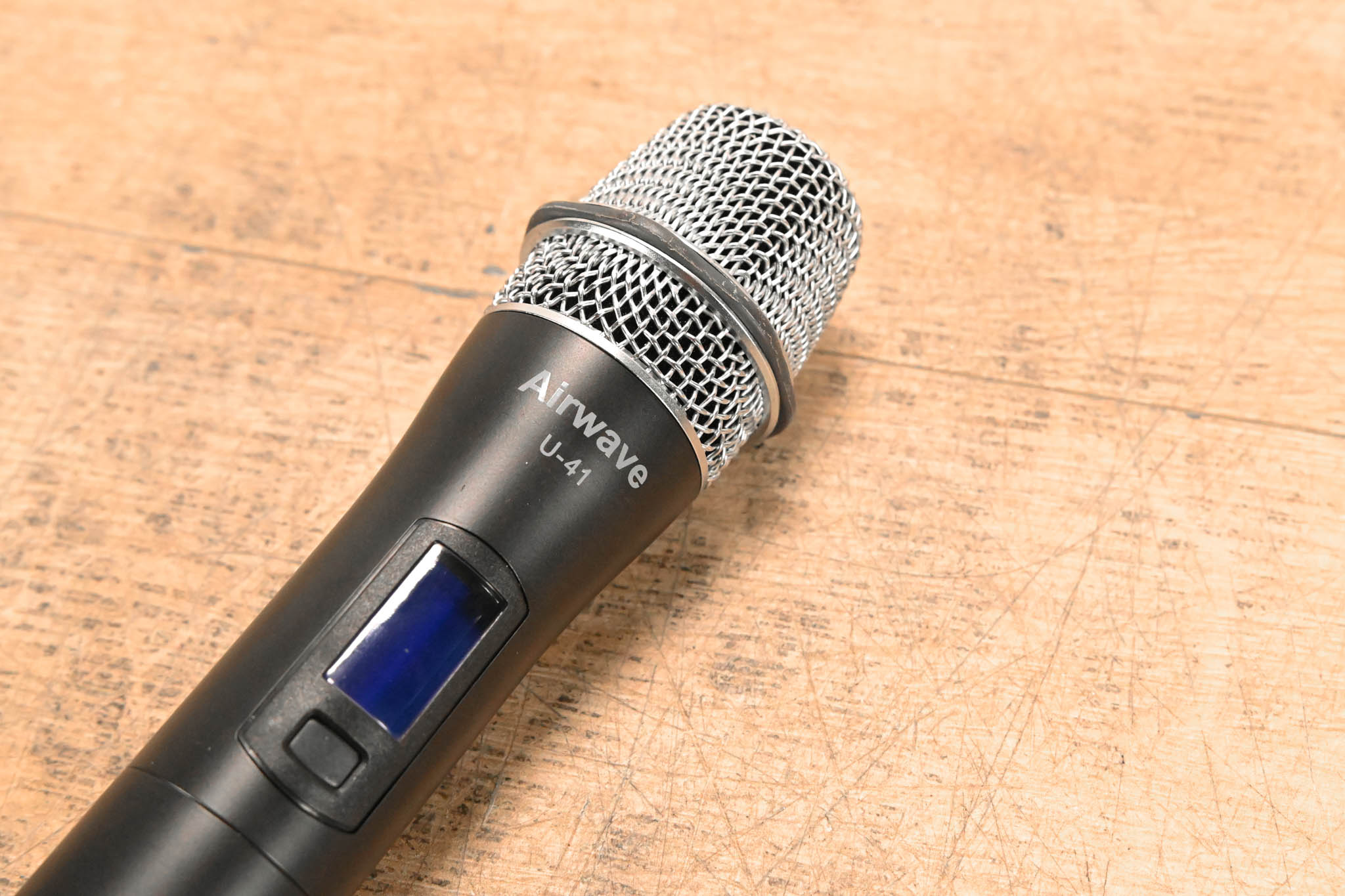 Airwave Technologies U-41 Handheld Transmitter Microphone - 514-542 MHz