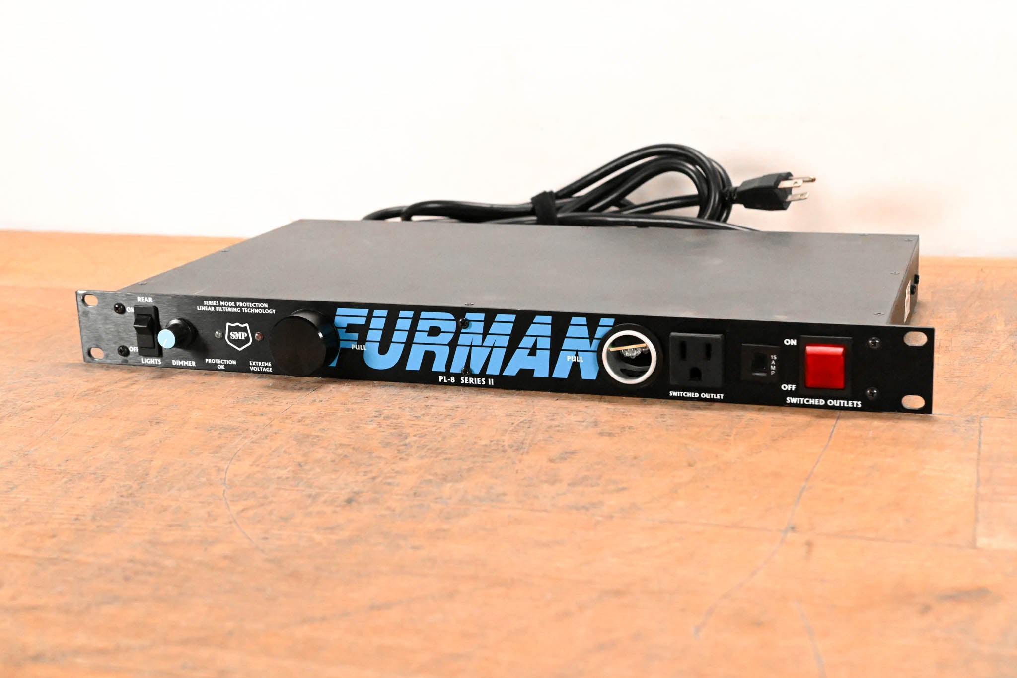 Furman PL-8 Series II 8-Outlet Rackmount Power Conditioner