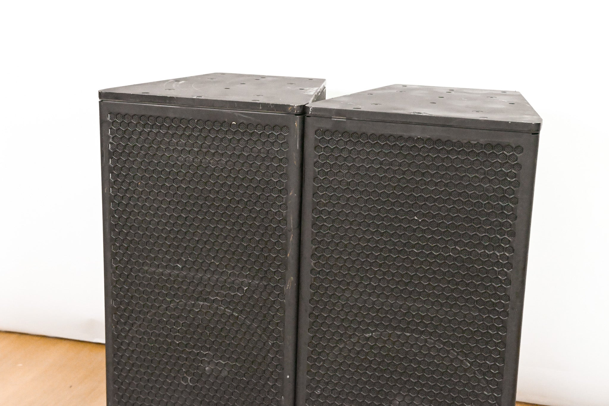 Meyer Sound UPJ-1P Compact VariO Loudspeaker (PAIR)