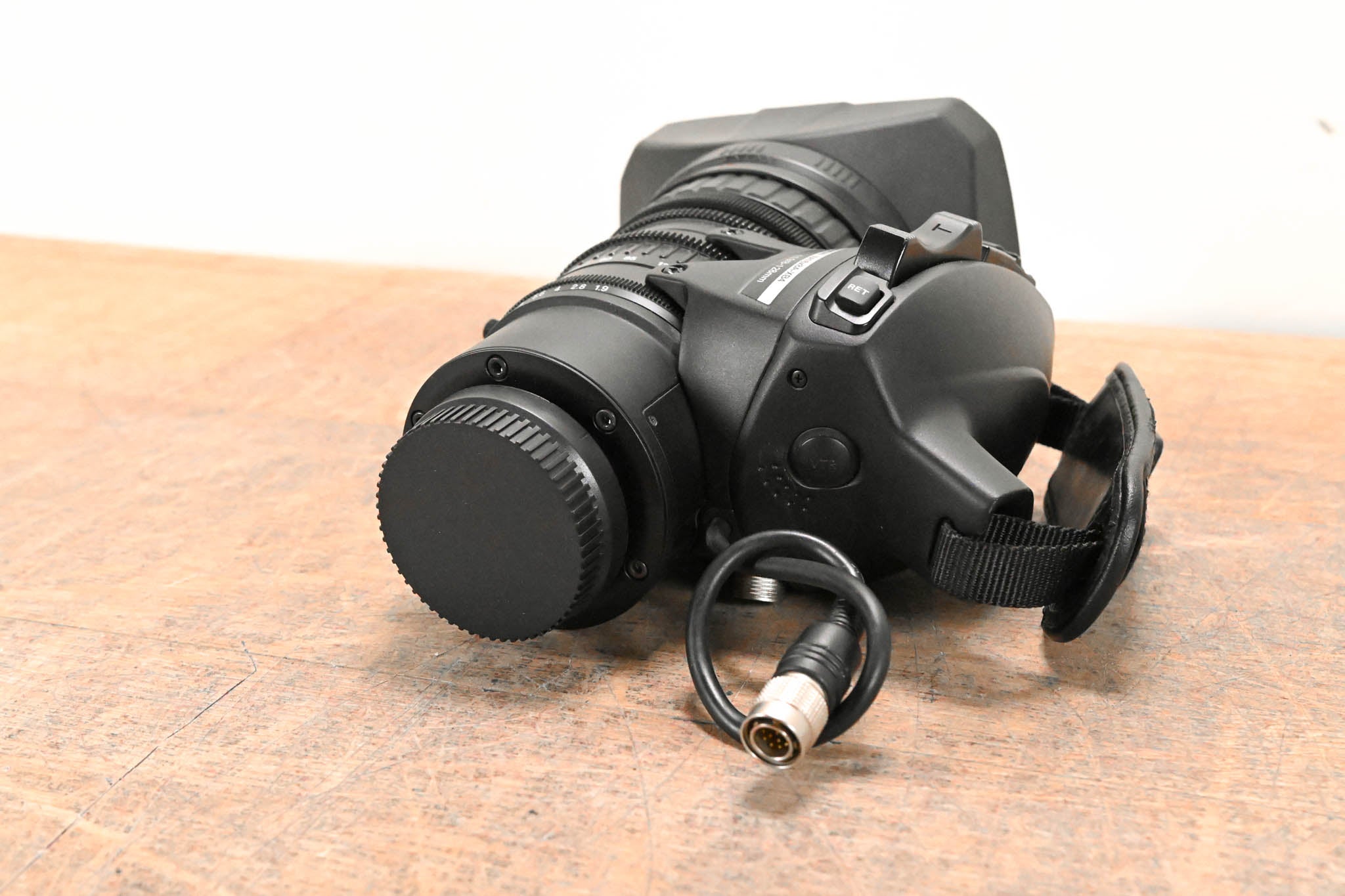 Fujinon XA16x8A-XB4 Broadcast Zoom Lens - 1:1.9/8-128mm