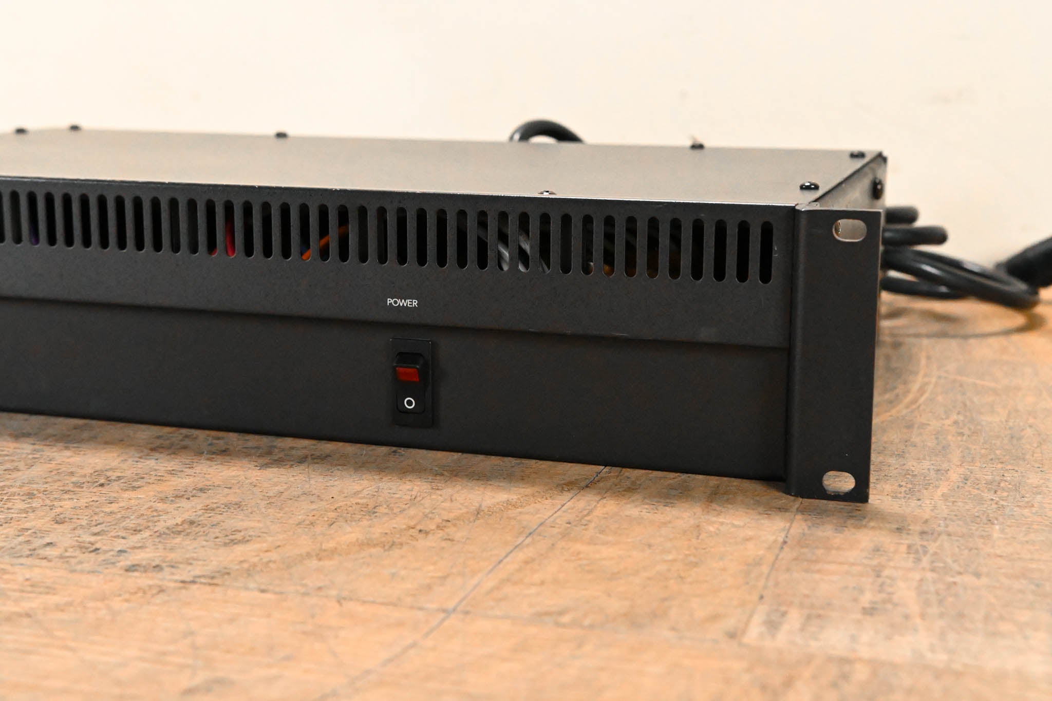 Mackie 220-Watt Power Supply For 8-Bus Mixers
