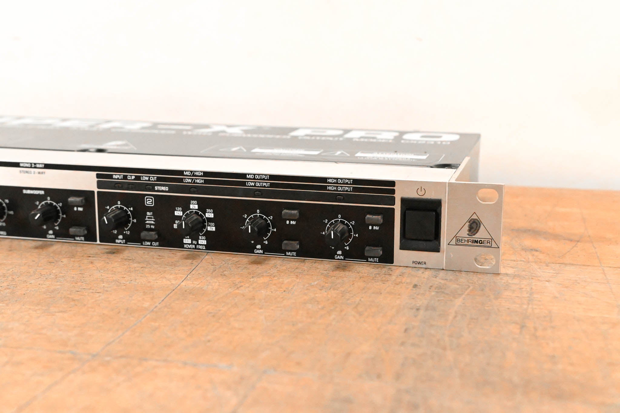 Behringer SUPER-X PRO CX2310 Stereo 2-Way/Mono 3-Way Crossover