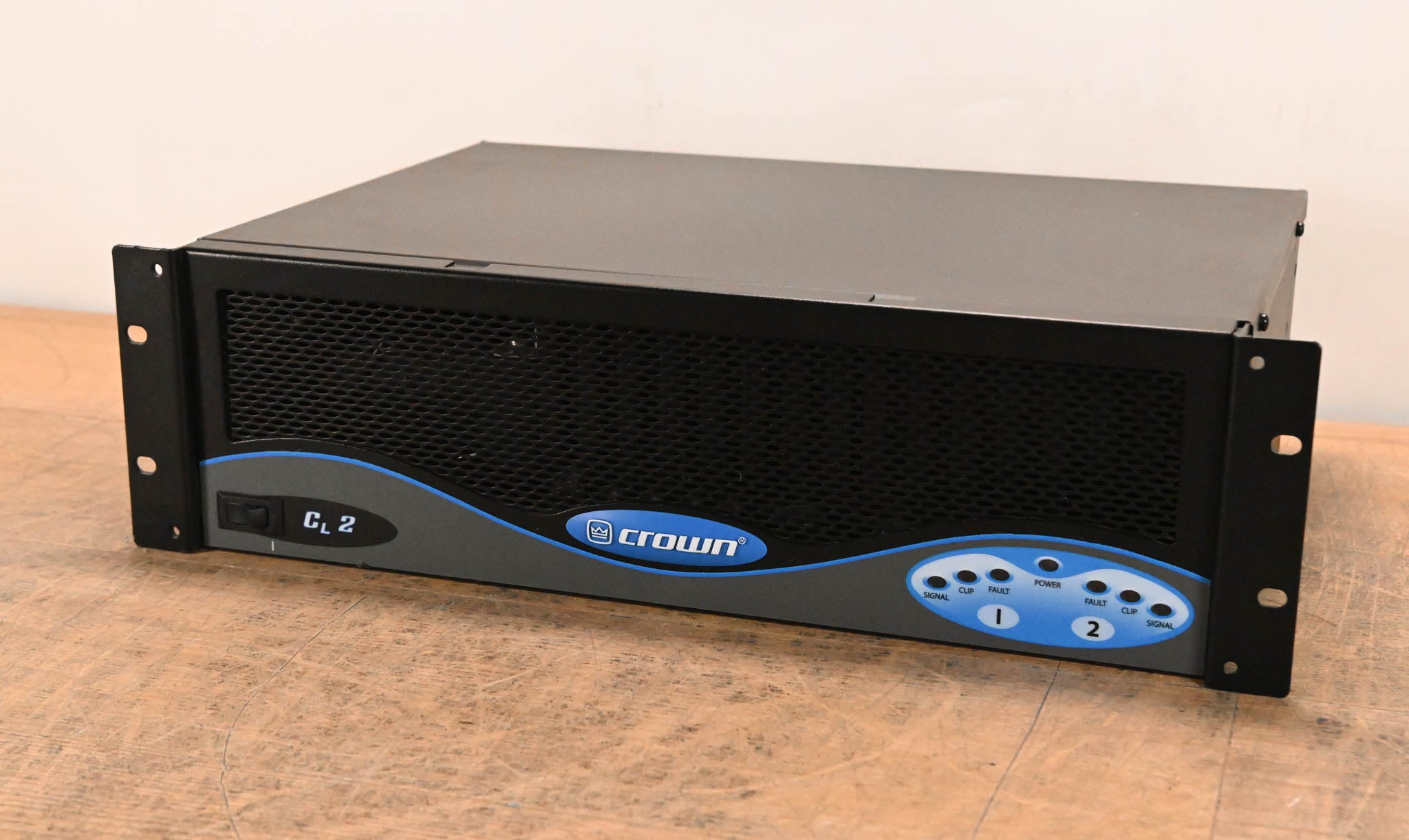 Crown CL2 Contractor Series 2-Channel Power Amplifier