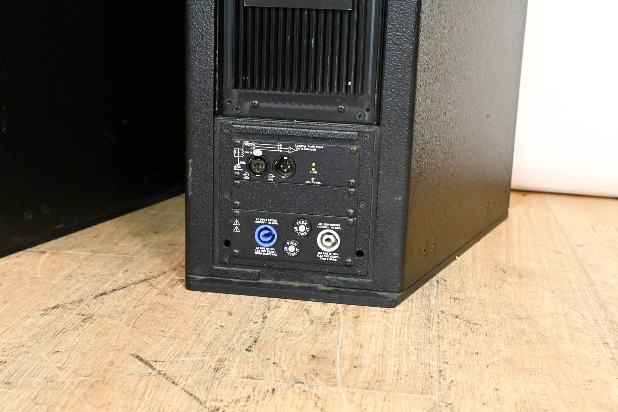 Meyer Sound UPQ-2P Active Narrow Coverage Loudspeaker (PAIR)