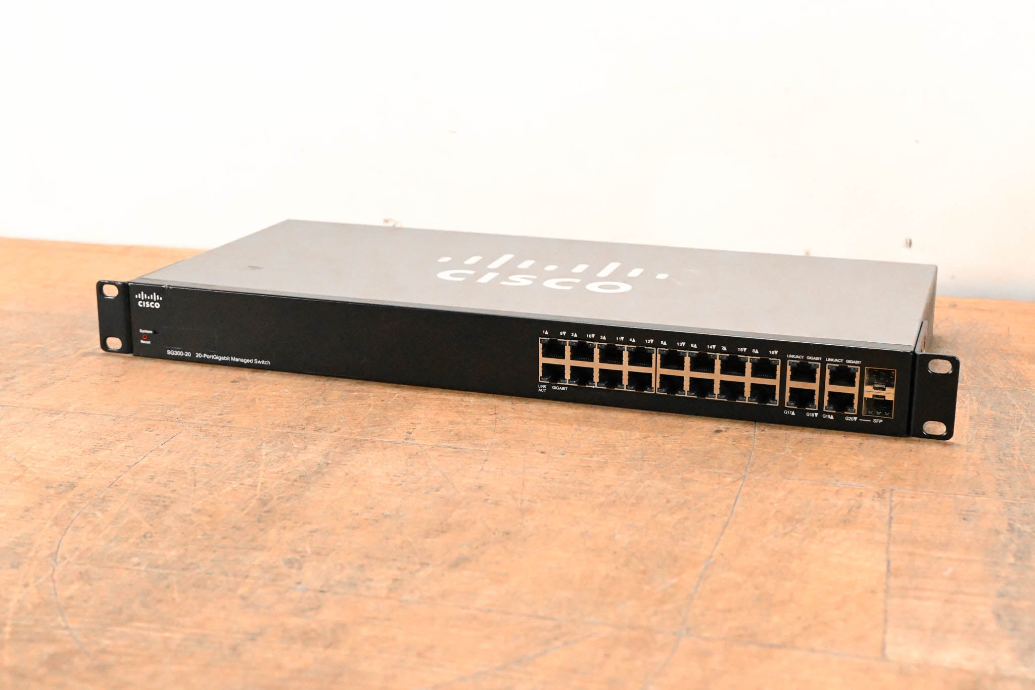 Cisco SG300-20 20-Port Gigabit Managed Switch