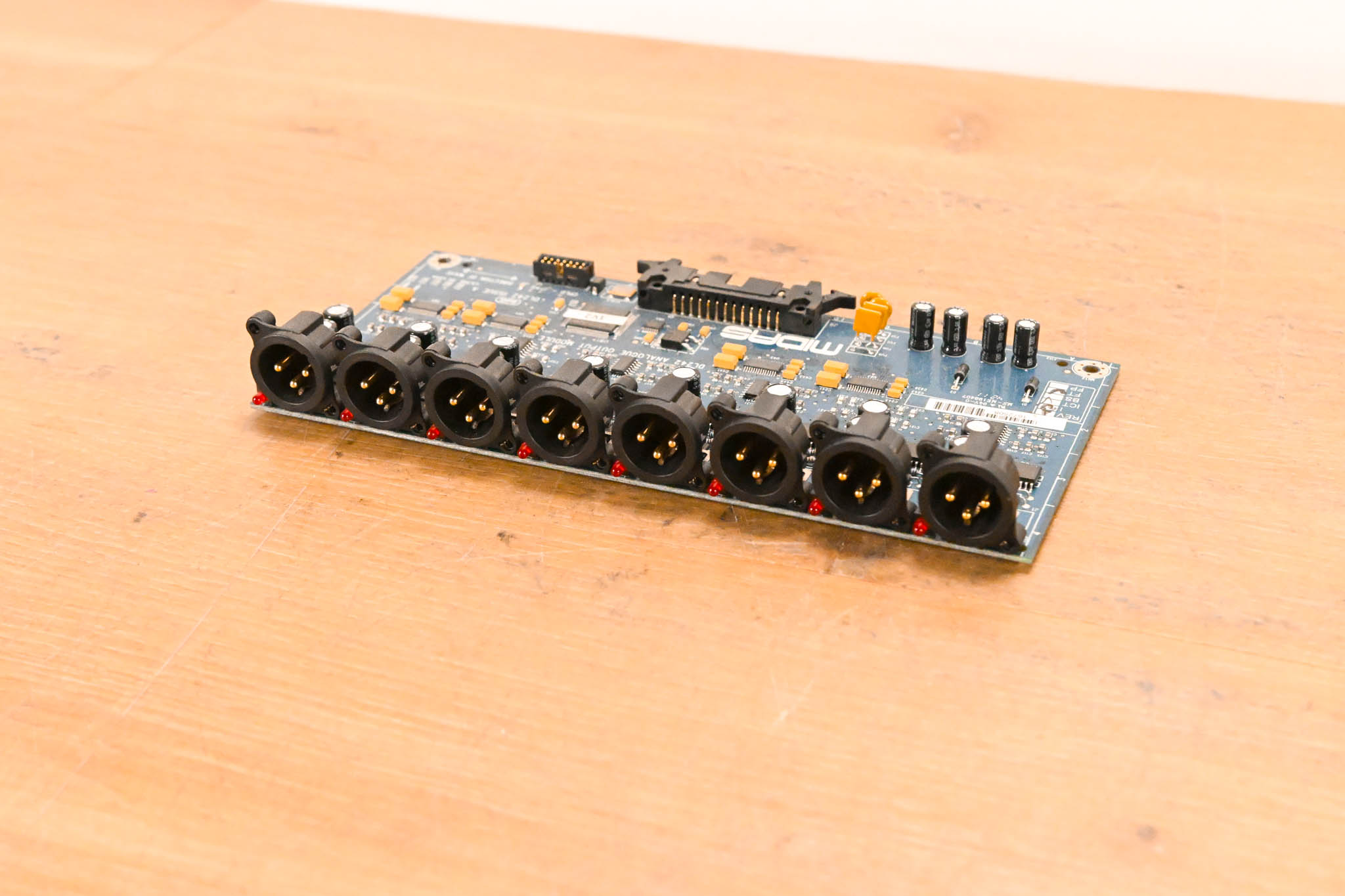 Midas DL242 Analogue Output Module 8-Channel XLR Card - Issue A