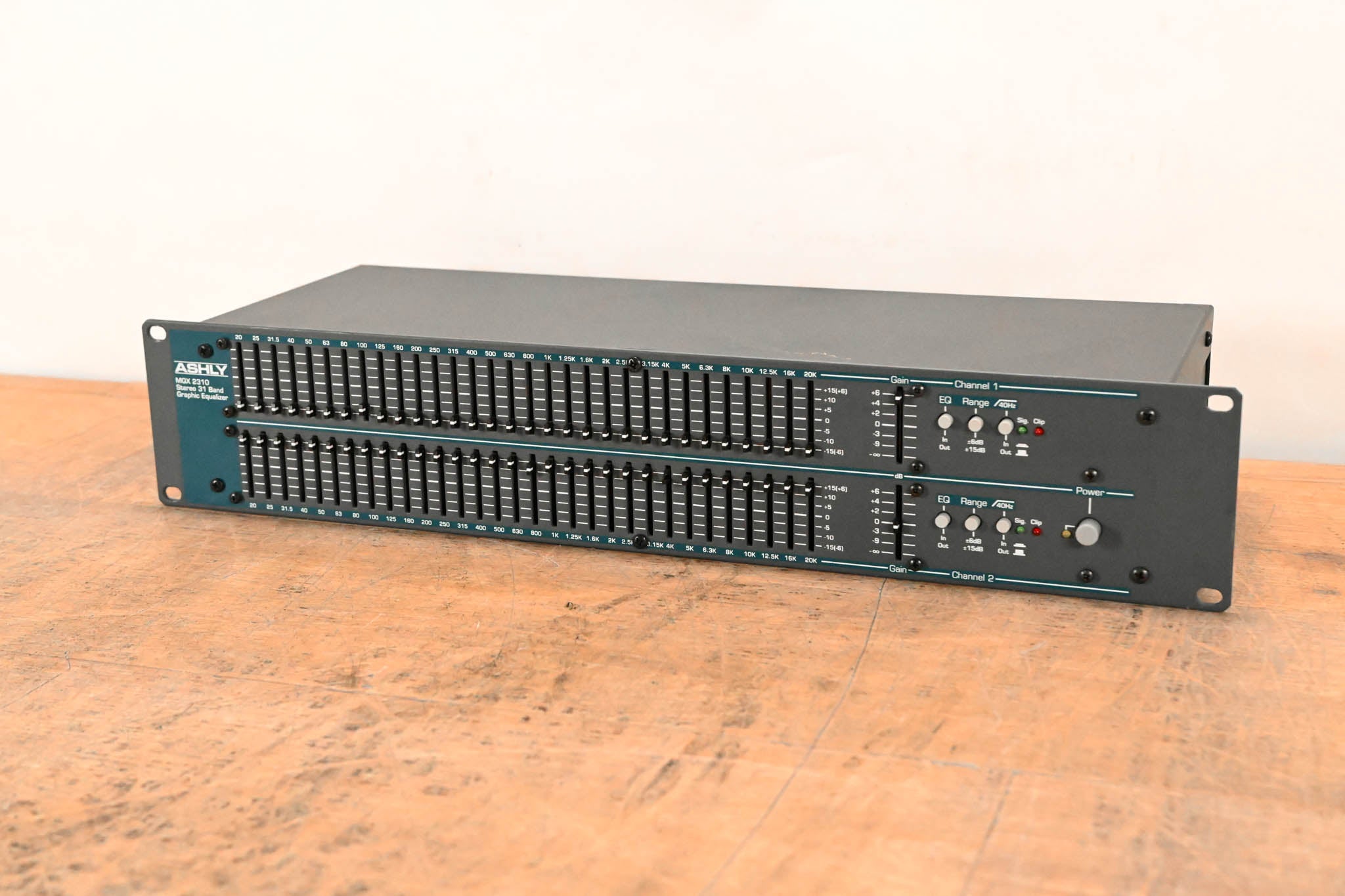 Ashly MQX-2310 2-Channel 31-band Graphic Equalizer
