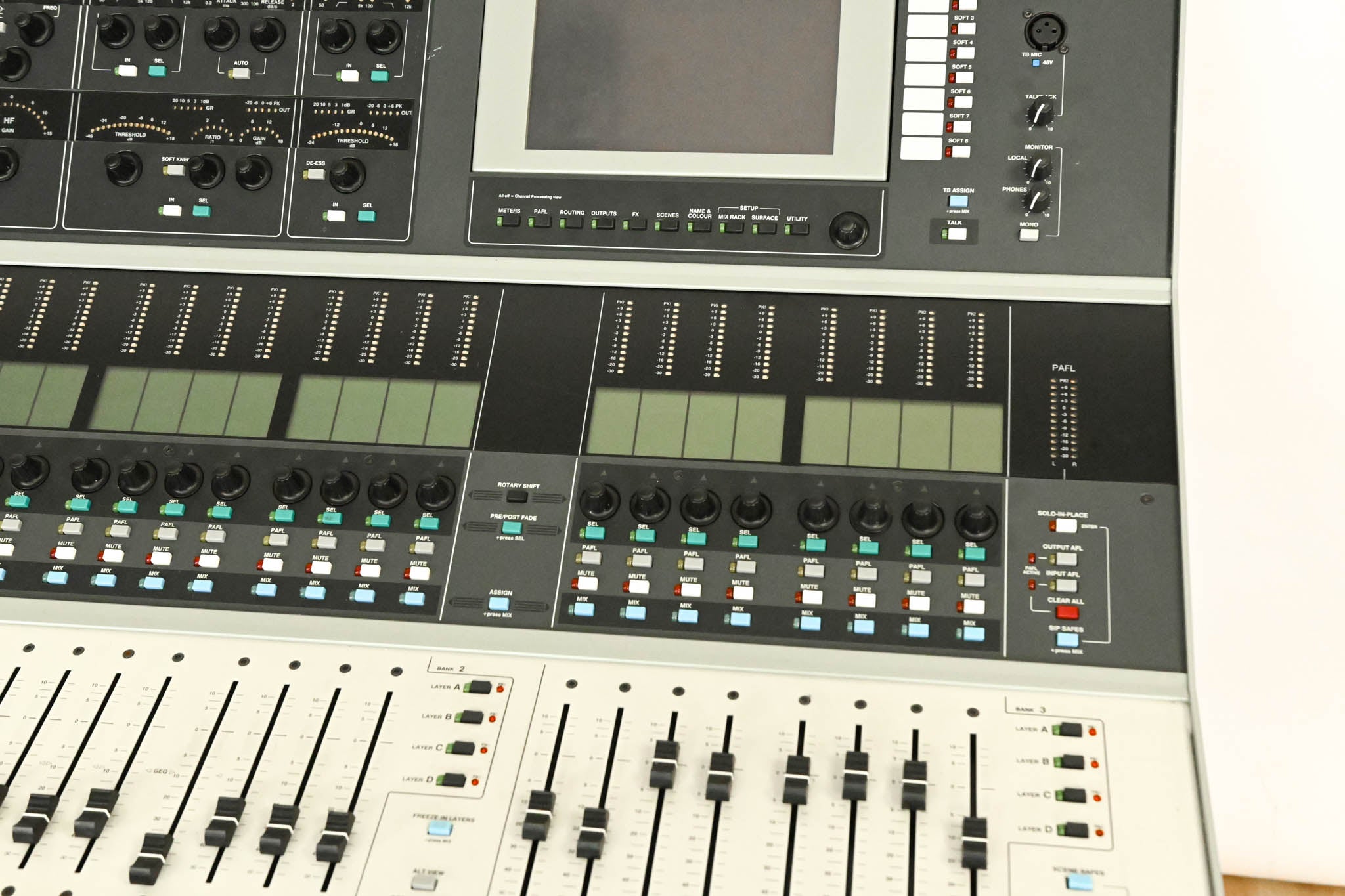 Allen & Heath iLive-144 Digital Mixing Console with iDR-64 Mix Engine