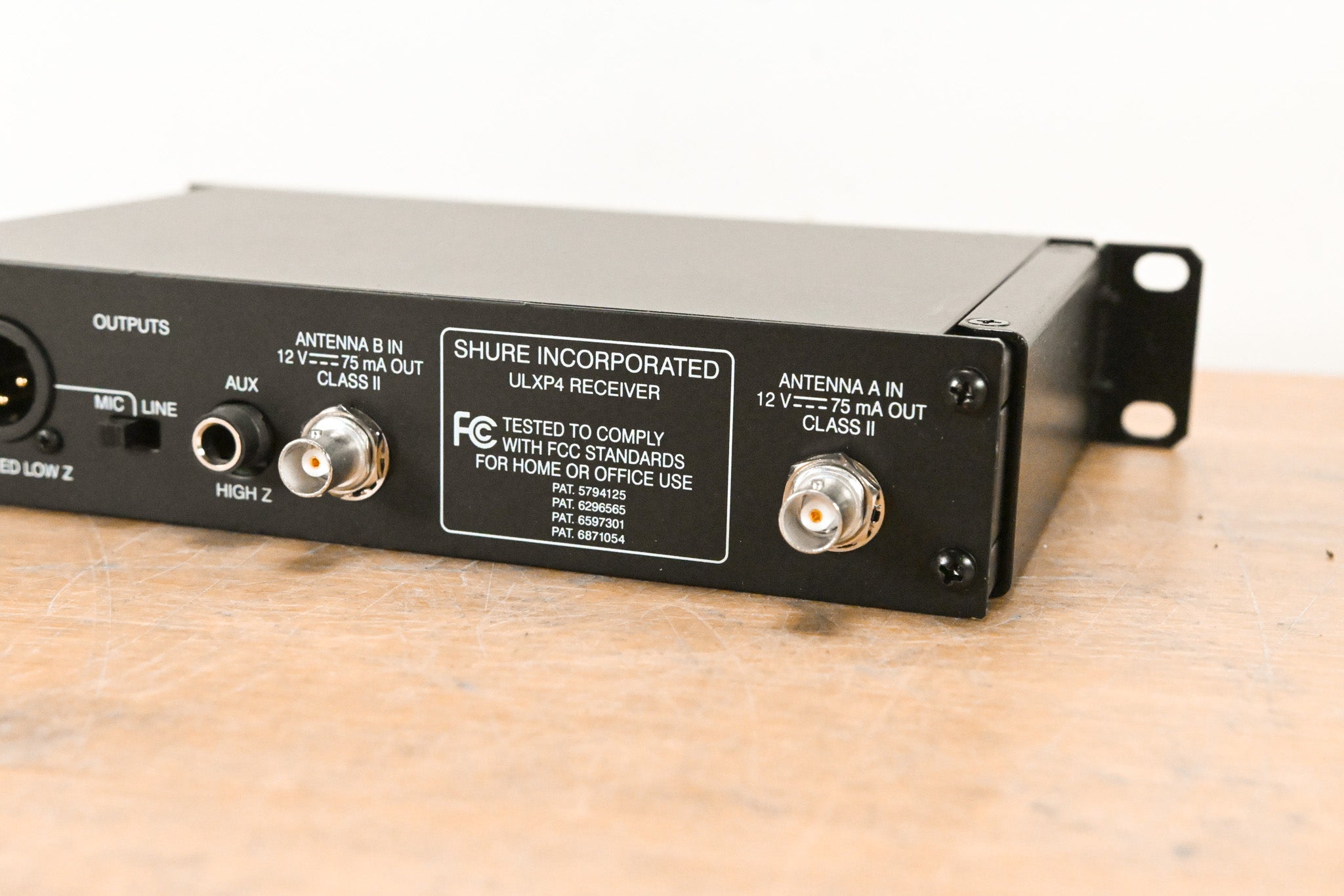 Shure ULXP24/BETA87A Handheld Wireless System - G3 Band NO POWER SUPPLY