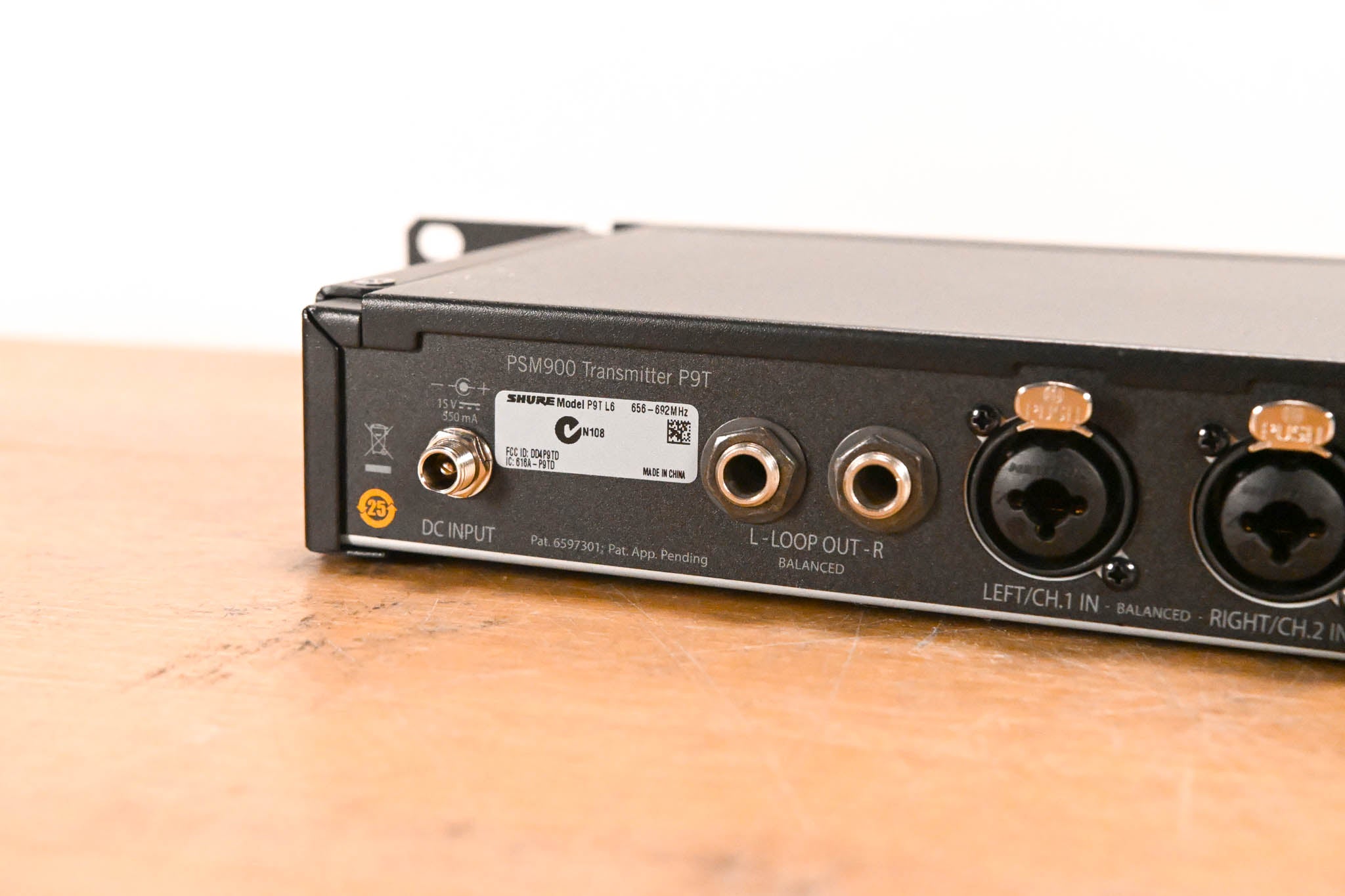 Shure PSM 900 Wireless IEM System L6 Band: 656-692 MHz (NO POWER SUPPLY)