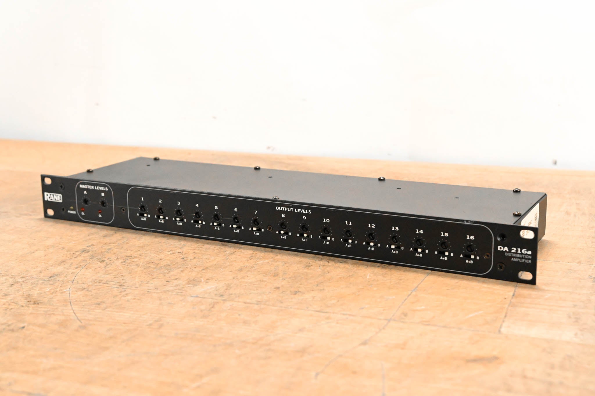 Rane DA216A 2-Input, 16-Output Distribution Line Amplifier (NO PSU)