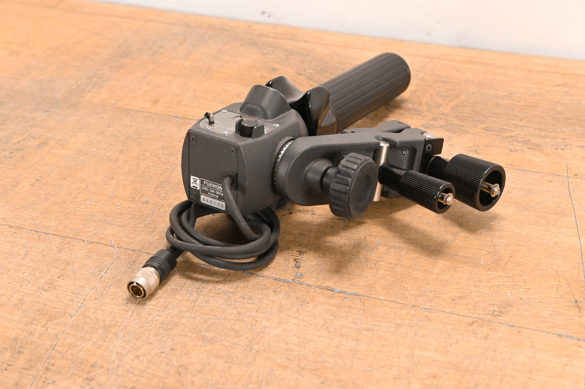 Fujinon ERD-10A-D01M Digital Zoom Demand Controller w/ MCA-06BC Clamp