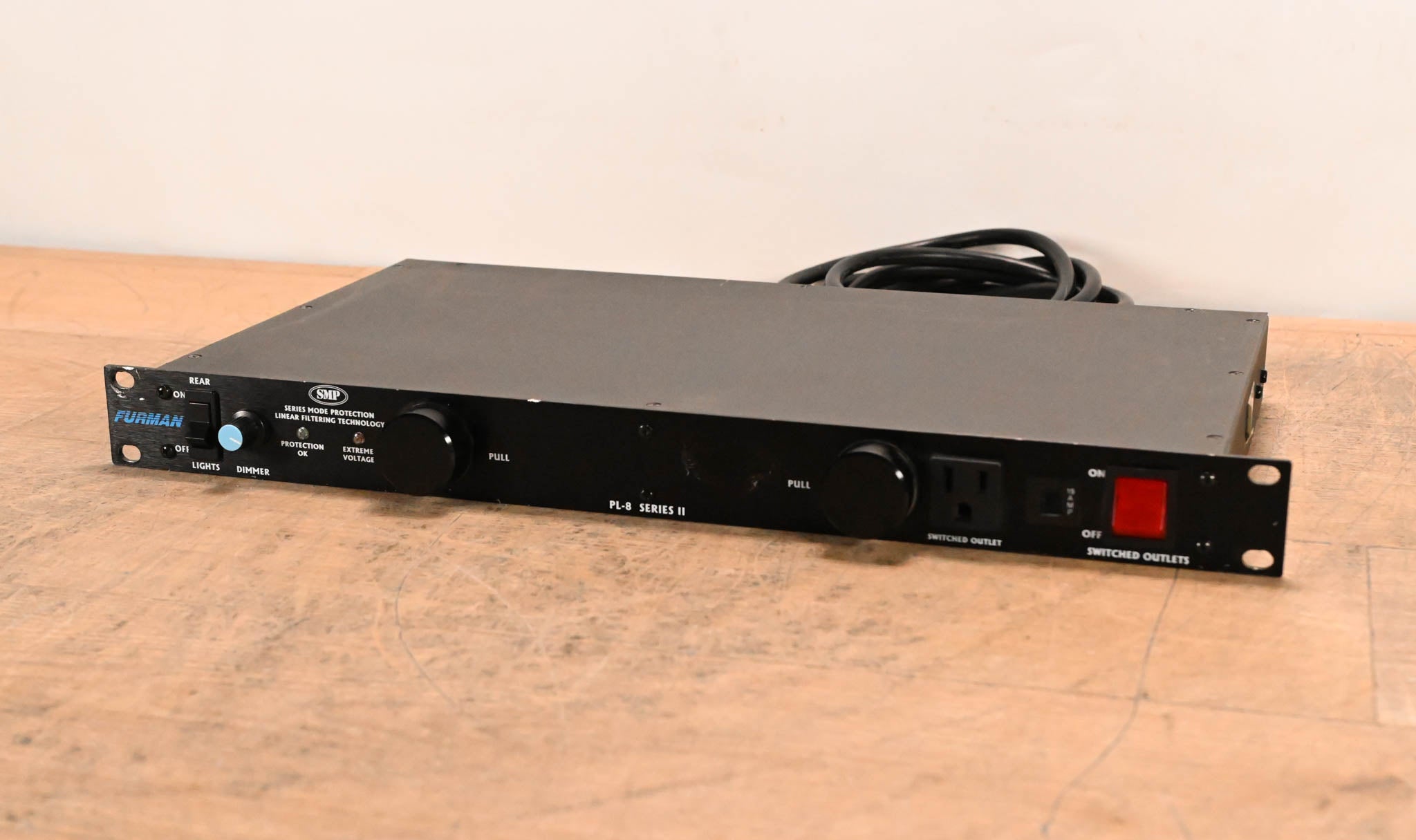 Furman PL-8 Series II 8-Outlet Rackmount Power Conditioner