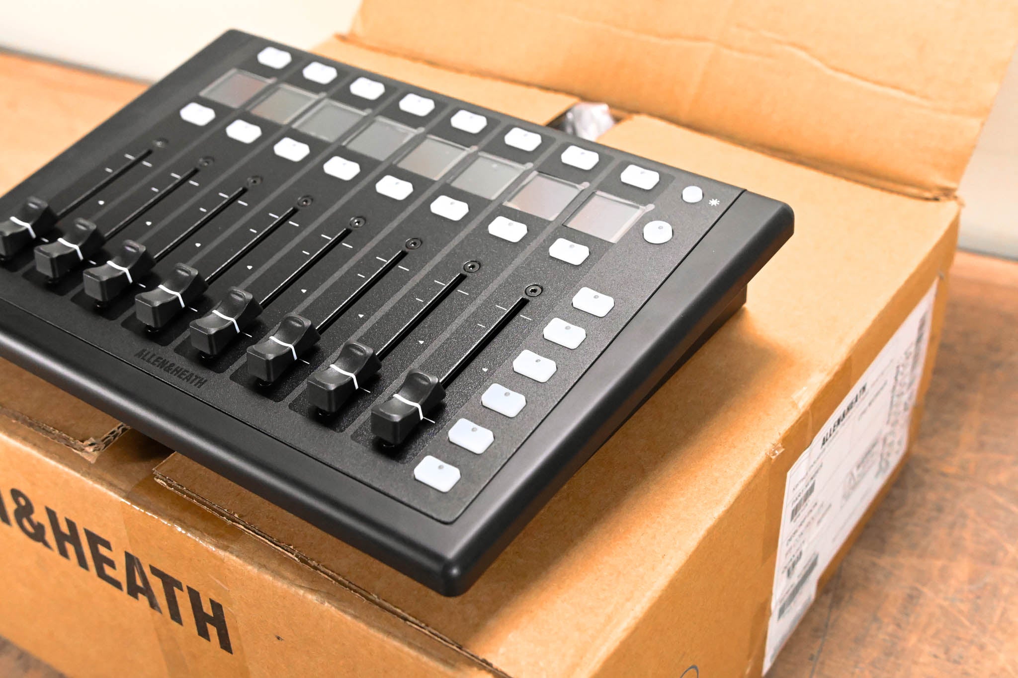 Allen & Heath IP8 8-Fader Remote Controller for dLive/Avantis/AHM