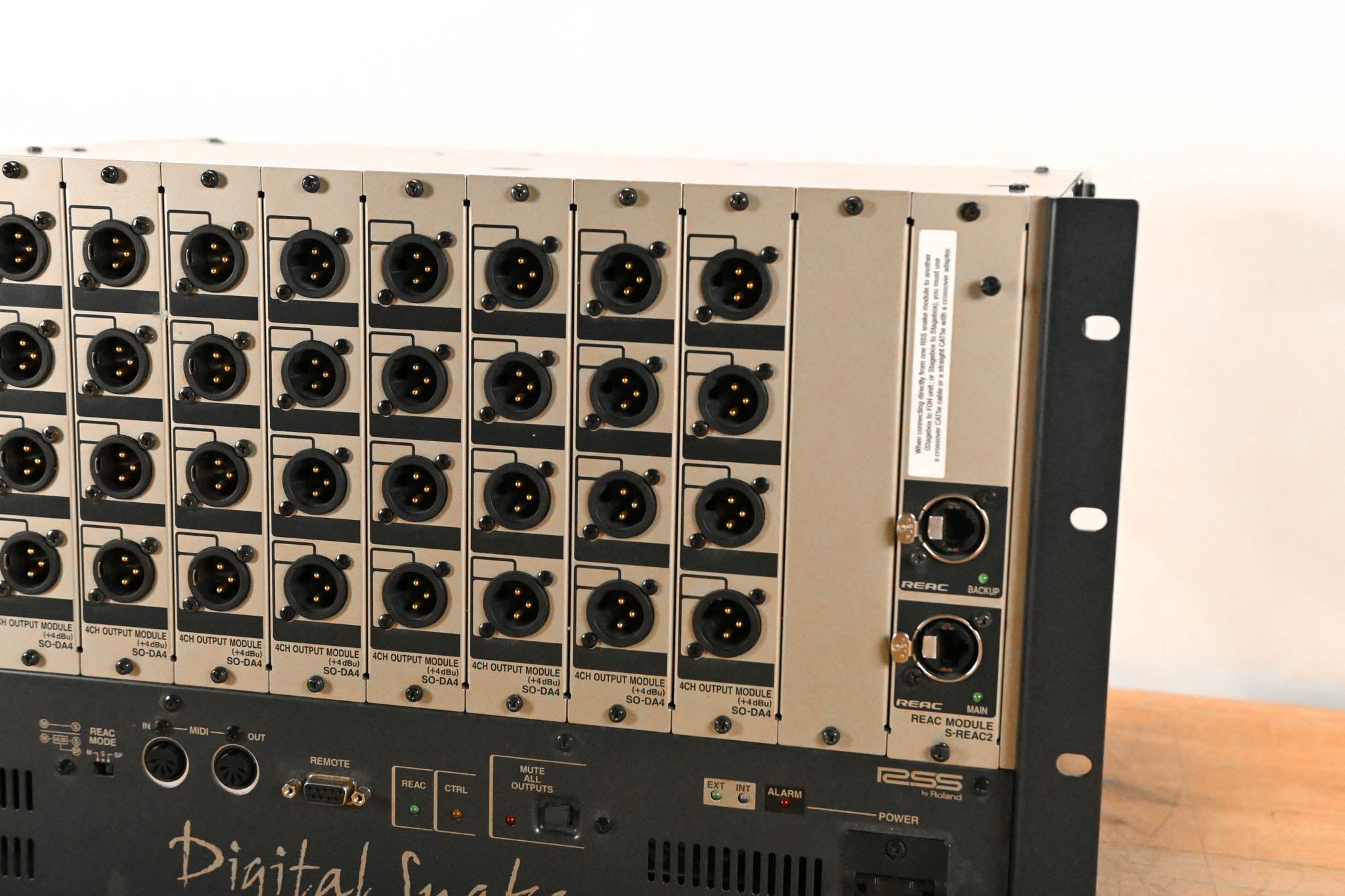 Roland S-4000S Digital Snake 40-Output Modular Stage Unit