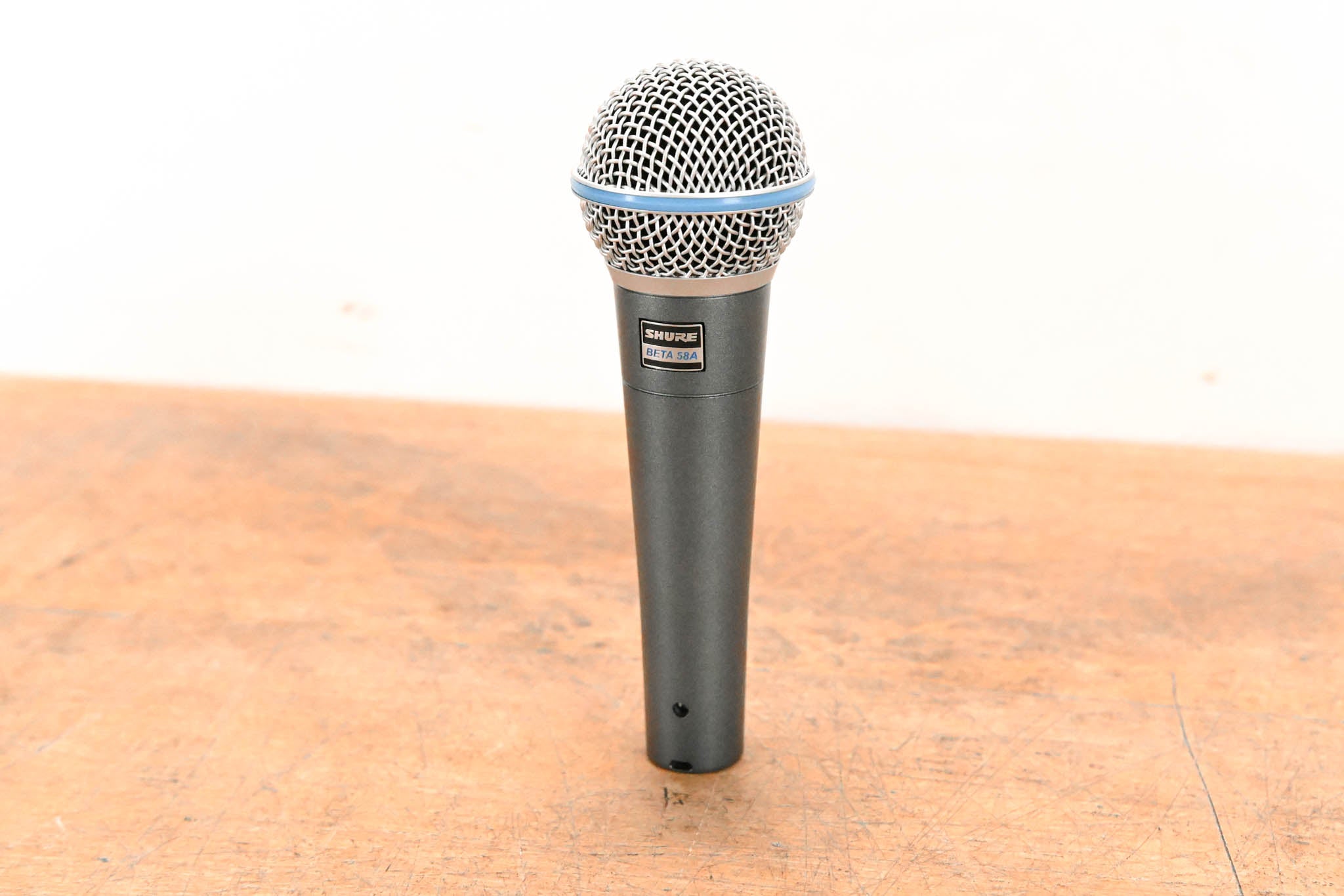 Shure BETA 58A Supercardioid Dynamic Vocal Microphone