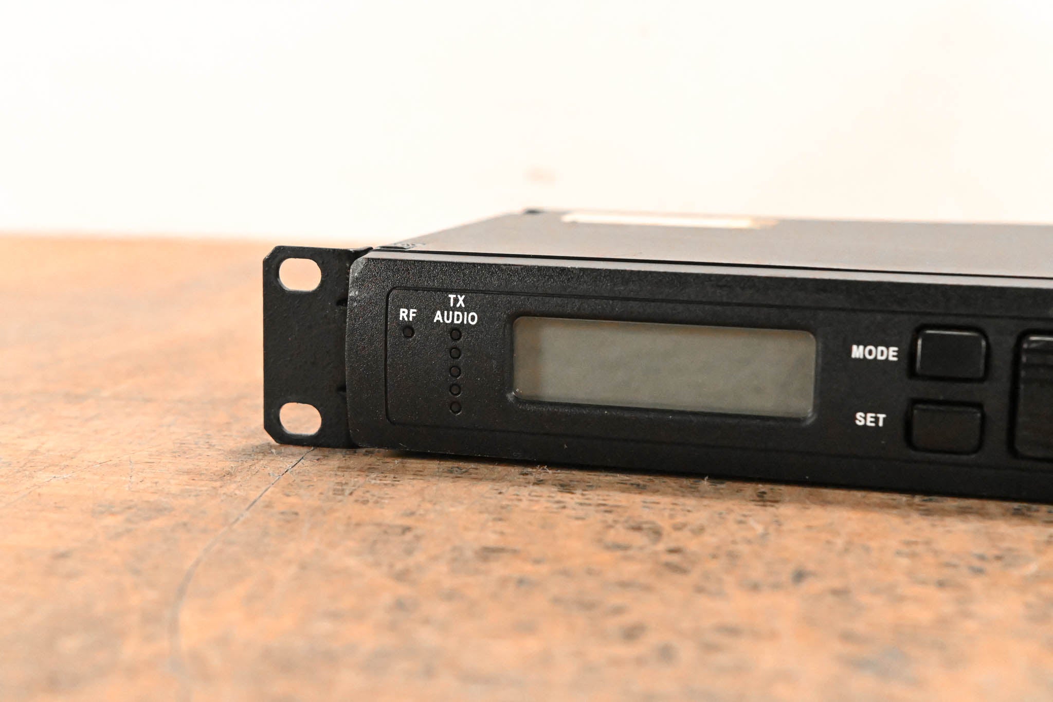 Shure ULXS14 Bodypack Wireless System - J1 Band: 554-590 MHz