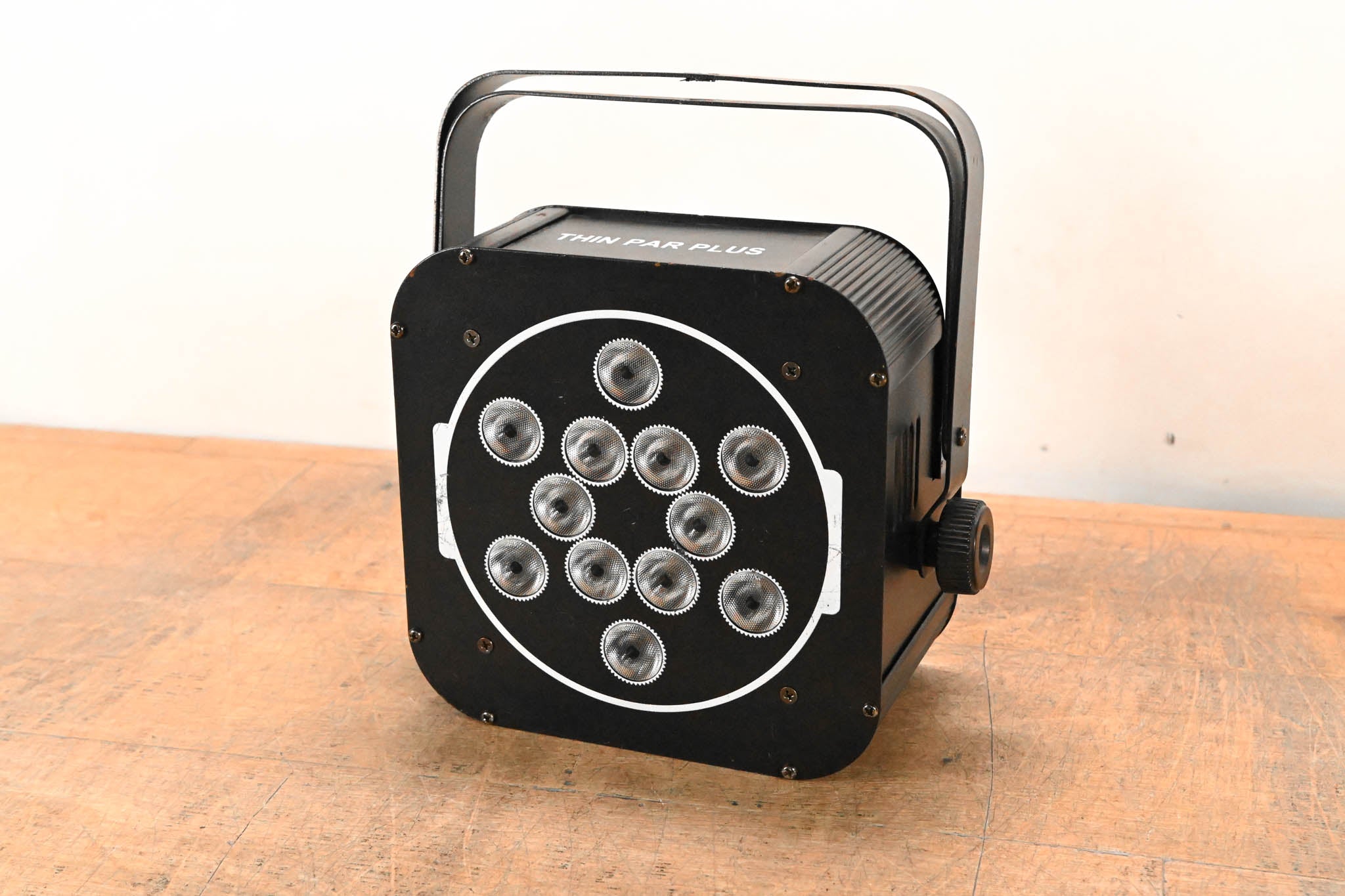 OmniSistem Thin Par Plus RGBW 6 x 10W RGBA Par Can Light