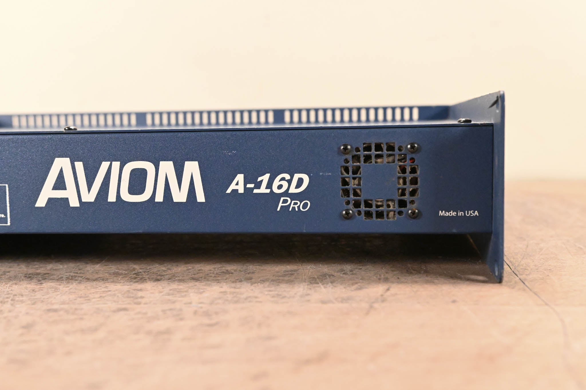 Aviom A-16D Pro A-Net Distributor