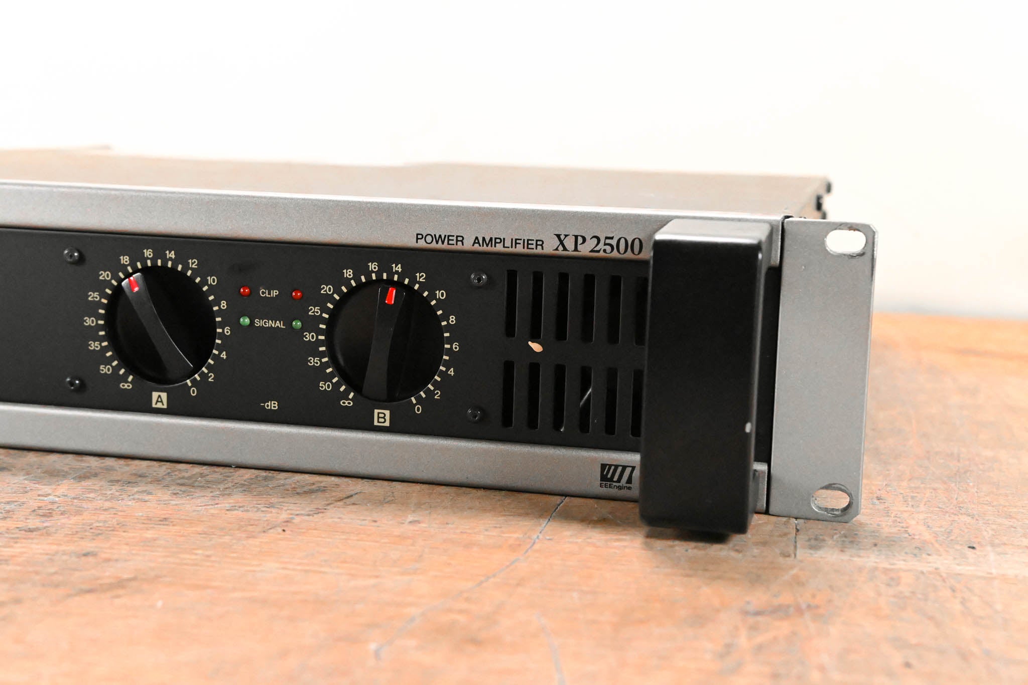 Yamaha XP2500 2-Channel Power Amplifier