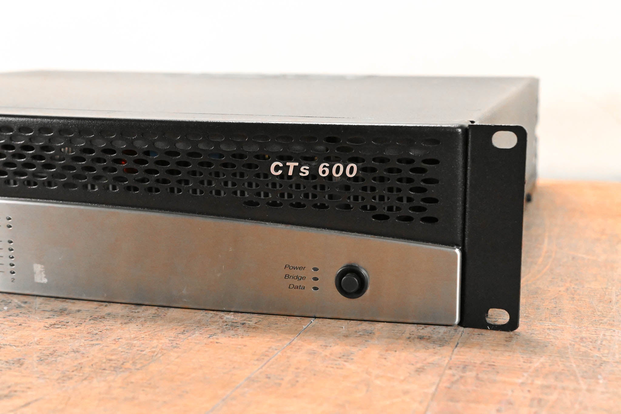 Crown CTs 600 Two-Channel 300W Power Amplifier