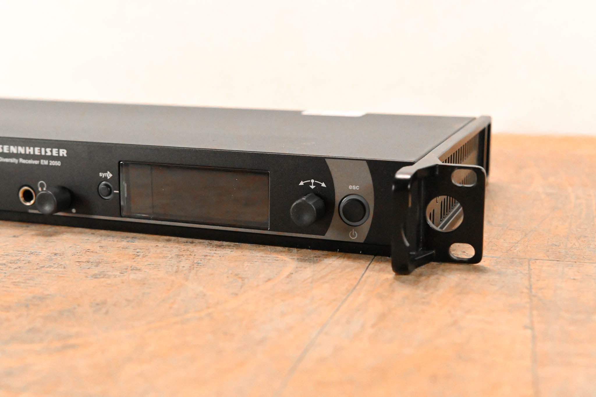 Sennheiser EM 2050 Dual-Channel Wireless Receiver Aw Range: 516-558 MHz