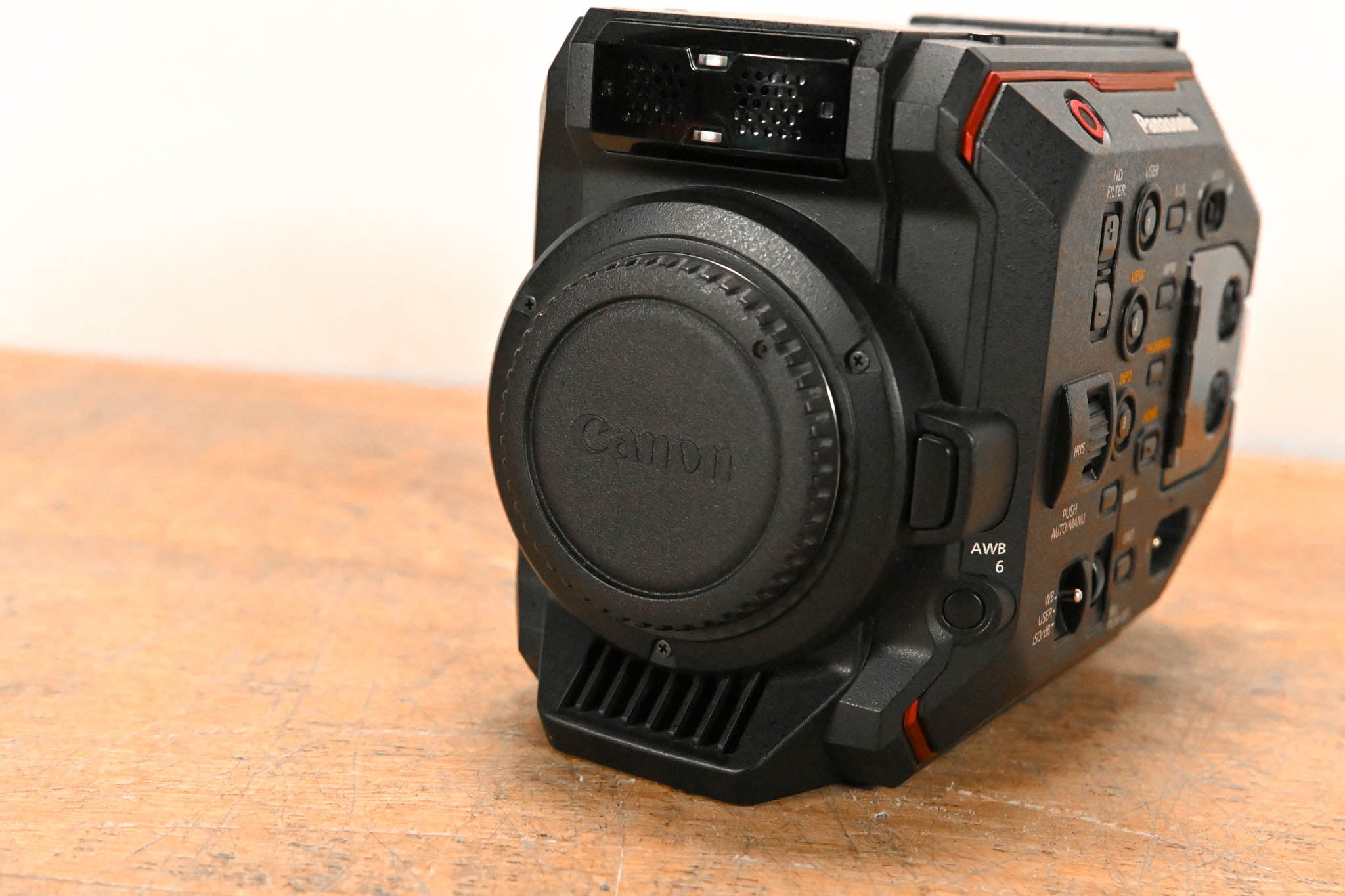 Panasonic AU-EVA1 Compact 5.7K Super 35mm Cinema Camera