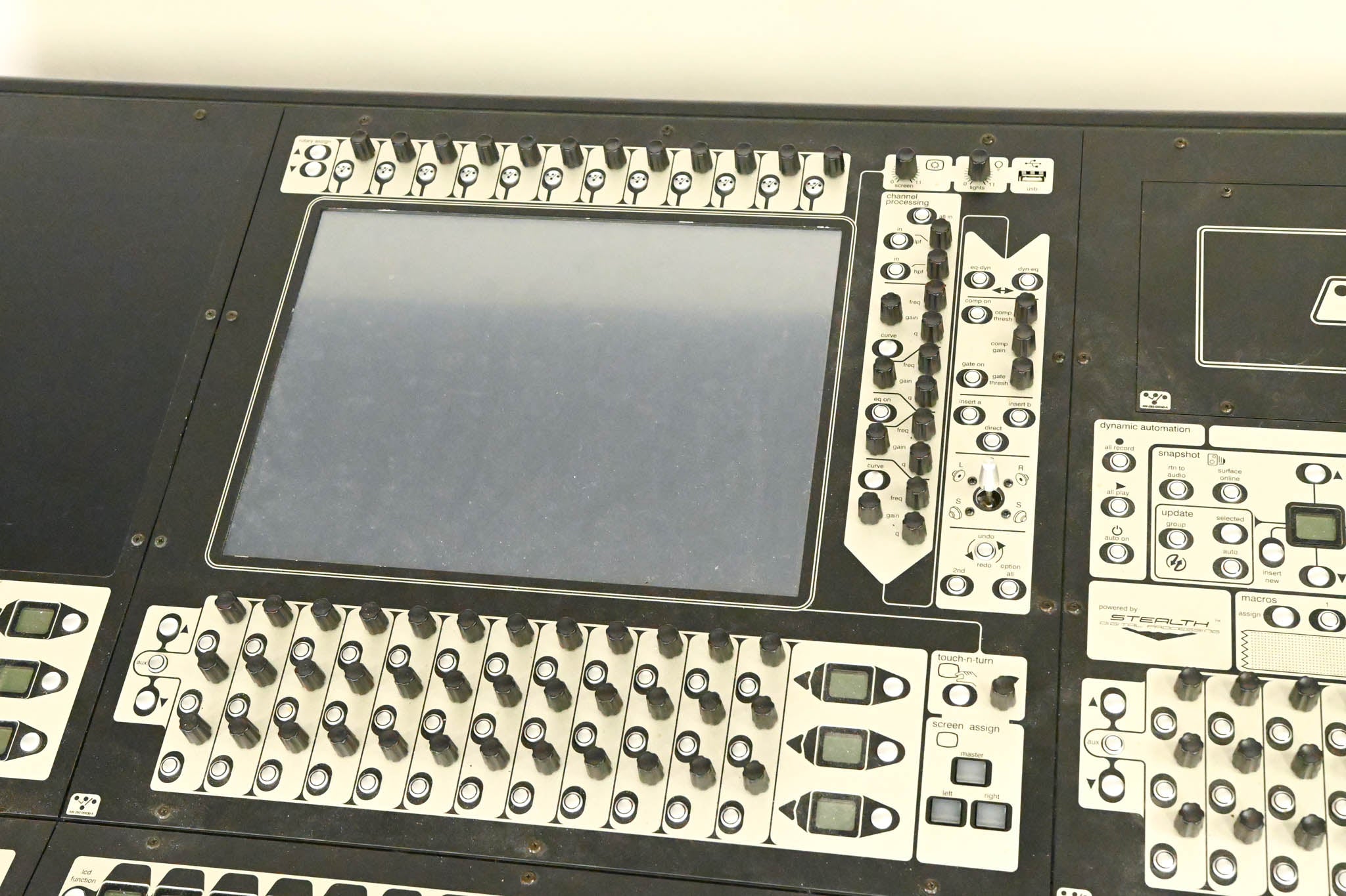 DiGiCo SD8 120-Channel Digital Mixing Console