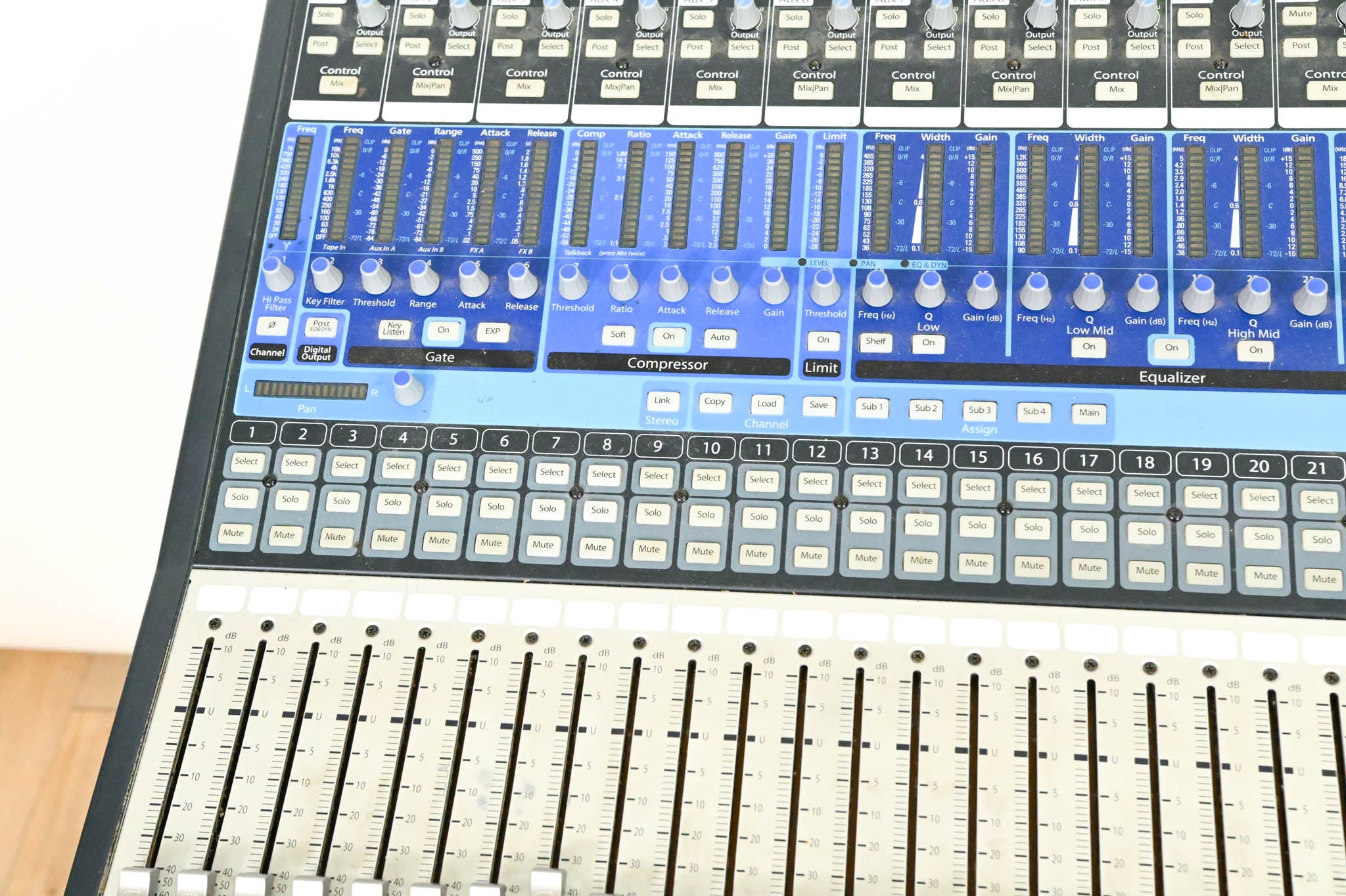PreSonus StudioLive 24.4.2 24-Channel Digital Audio Mixer