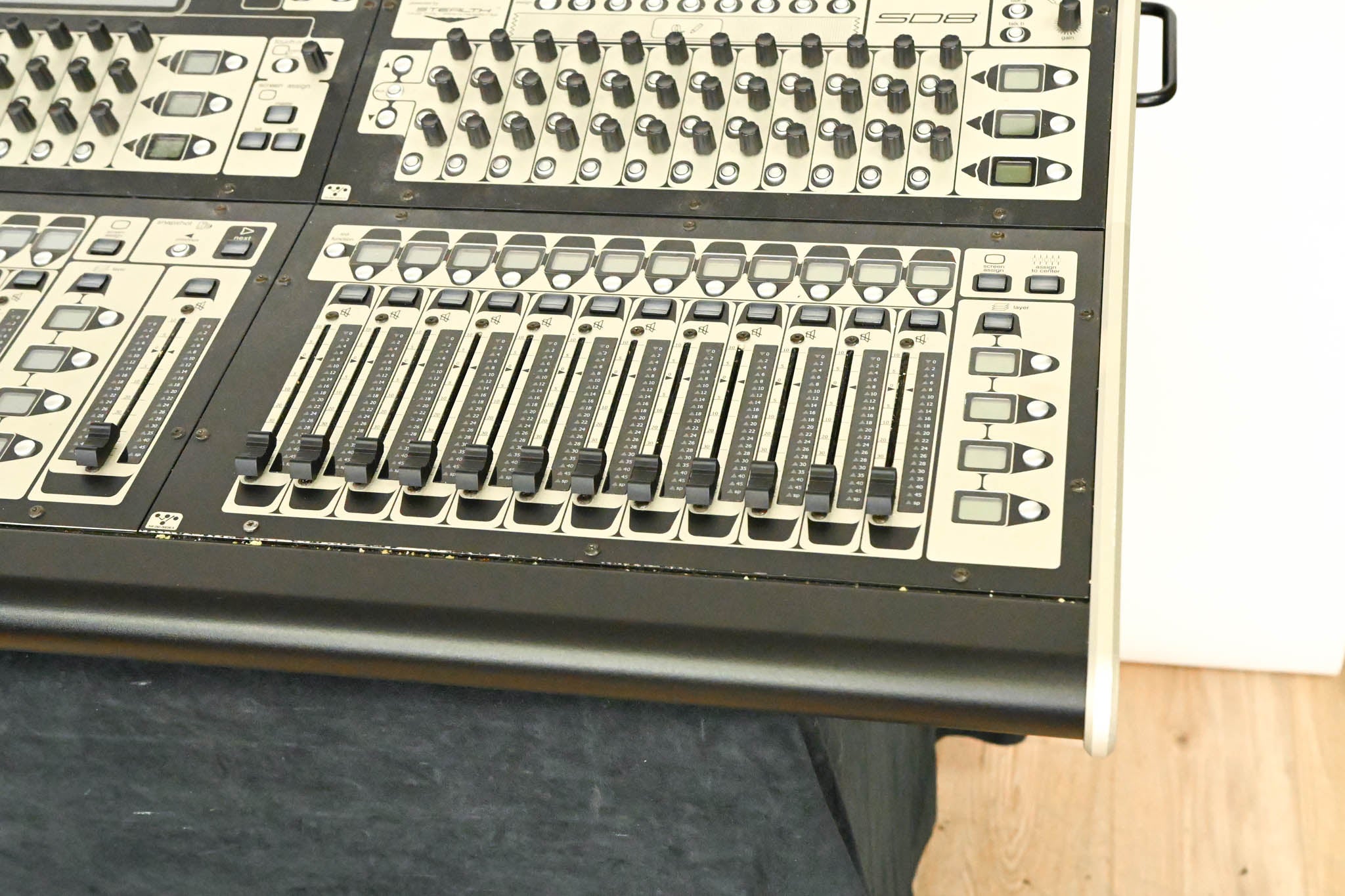 DiGiCo SD8 120-Channel Digital Mixing Console