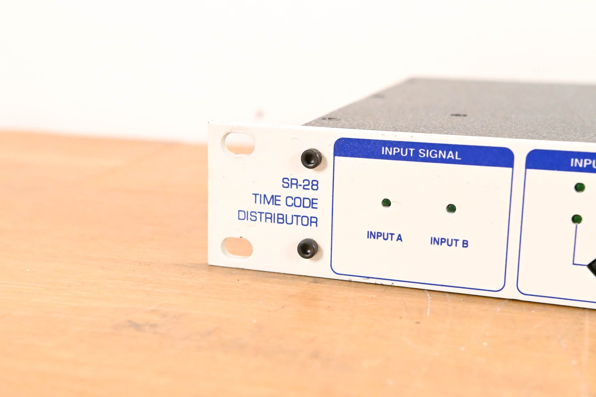 Brainstorm Electronics SR-28 Timecode Distributor/Reshaper (NO PSU)