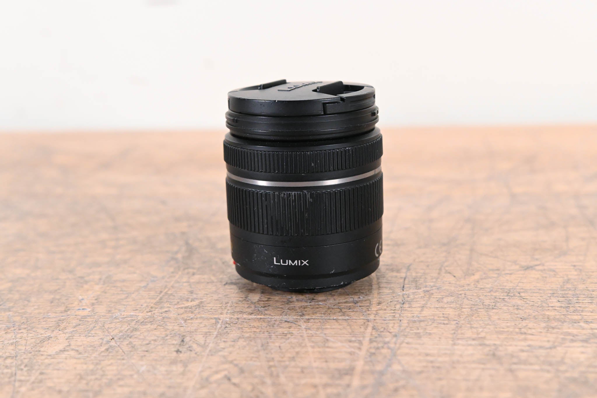 Panasonic LUMIX 14-42mm H-FS014042 小さなカメラをアクティブに 