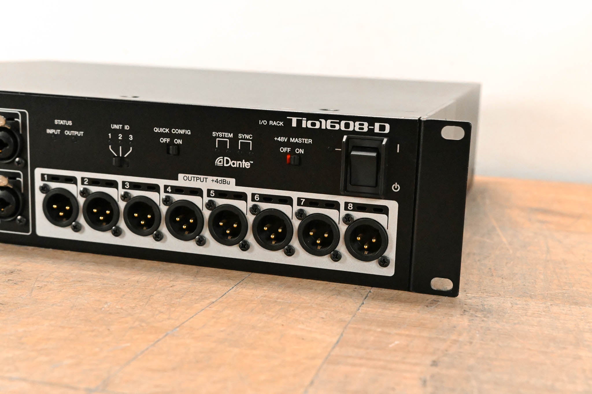 Yamaha Tio1608-D 16-Input/8-Output Dante Stagebox for TF Series Mixers