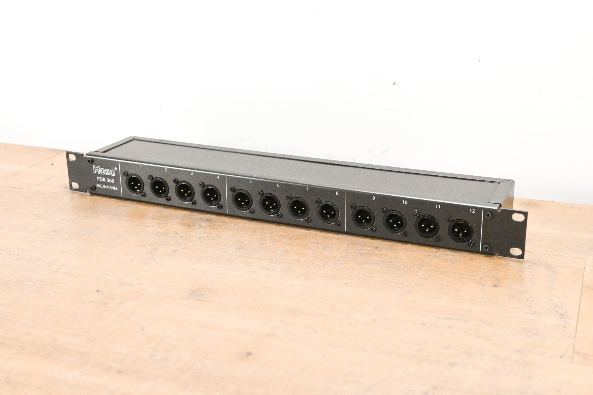 Hosa PDR-369 XLR3F to XLR3M Patch Bay
