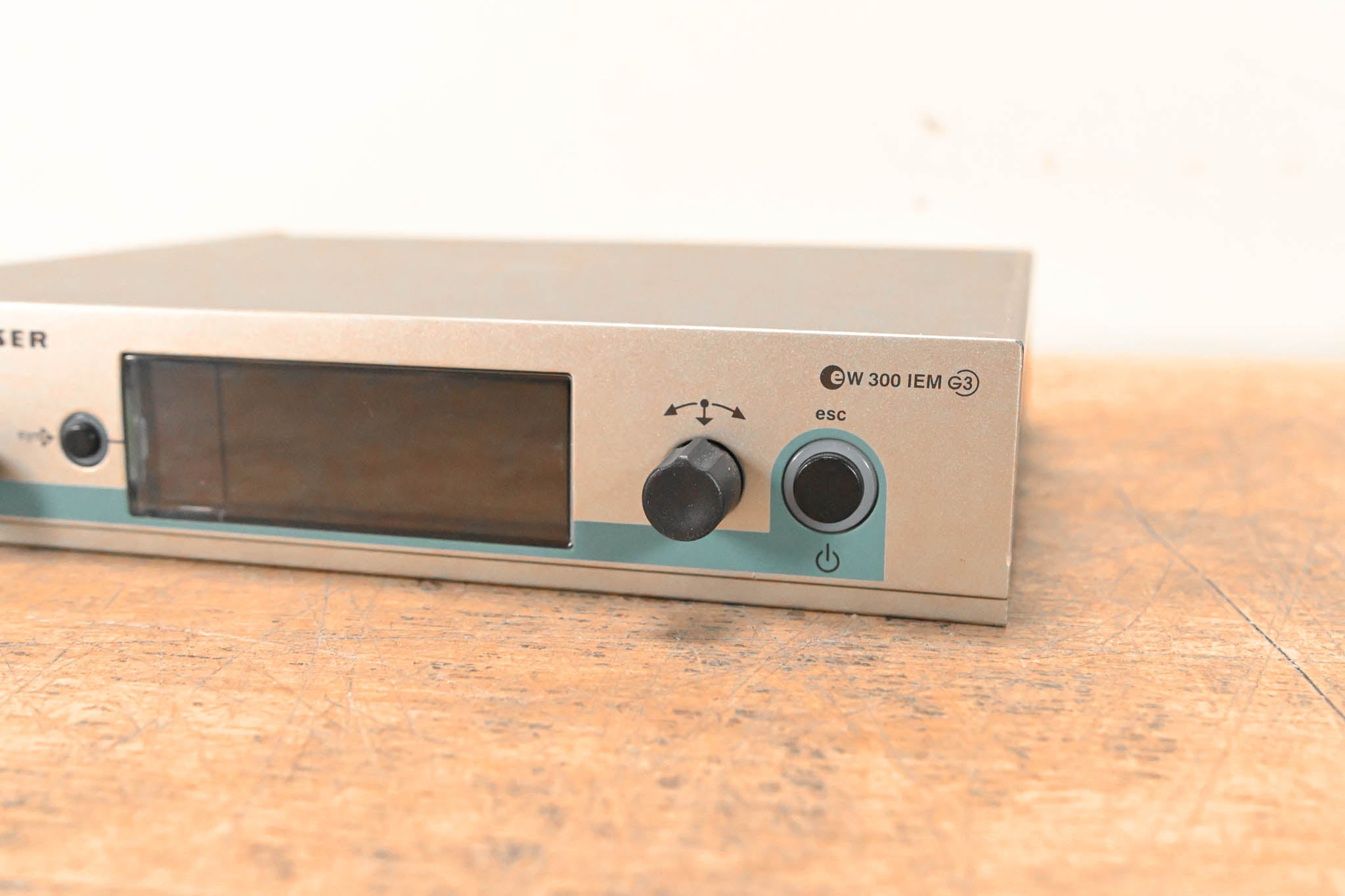 Sennheiser ew 300 IEM G3 Wireless In-Ear Monitoring System - 626-668 MHz