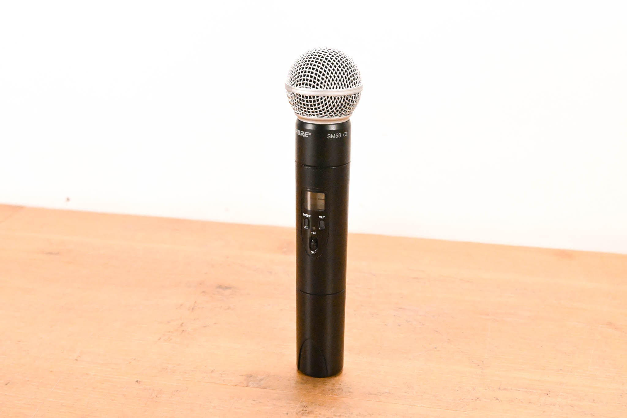 Shure ULXP24/58 Handheld Wireless System - J1 Band (NO POWER SUPPLY)