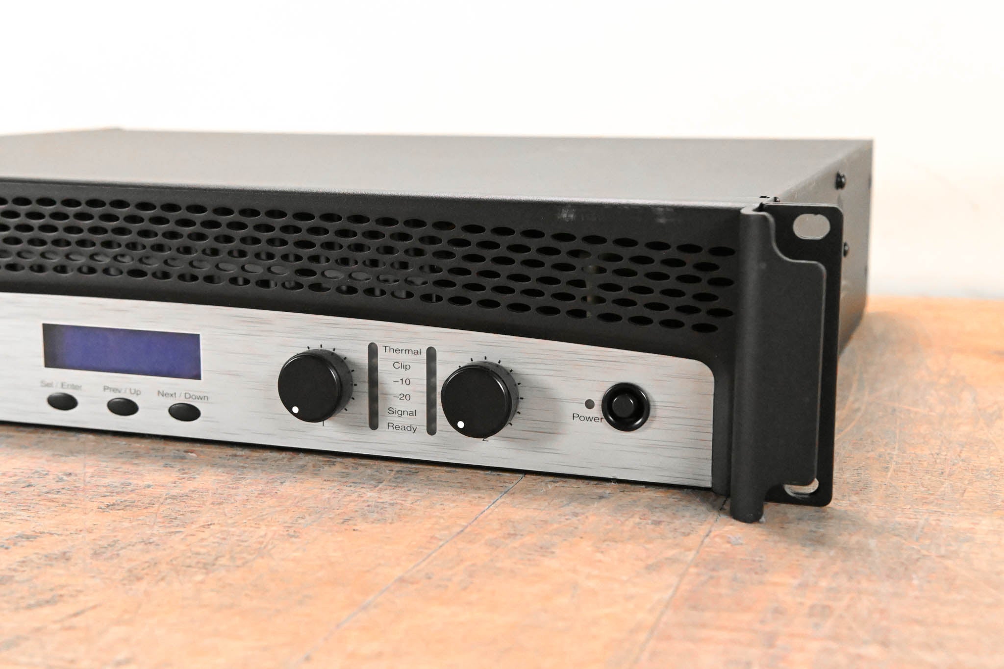 Crown CDi 4000 Two-Channel, 1200W @ 4Ω, 70V/140V Power Amplifier