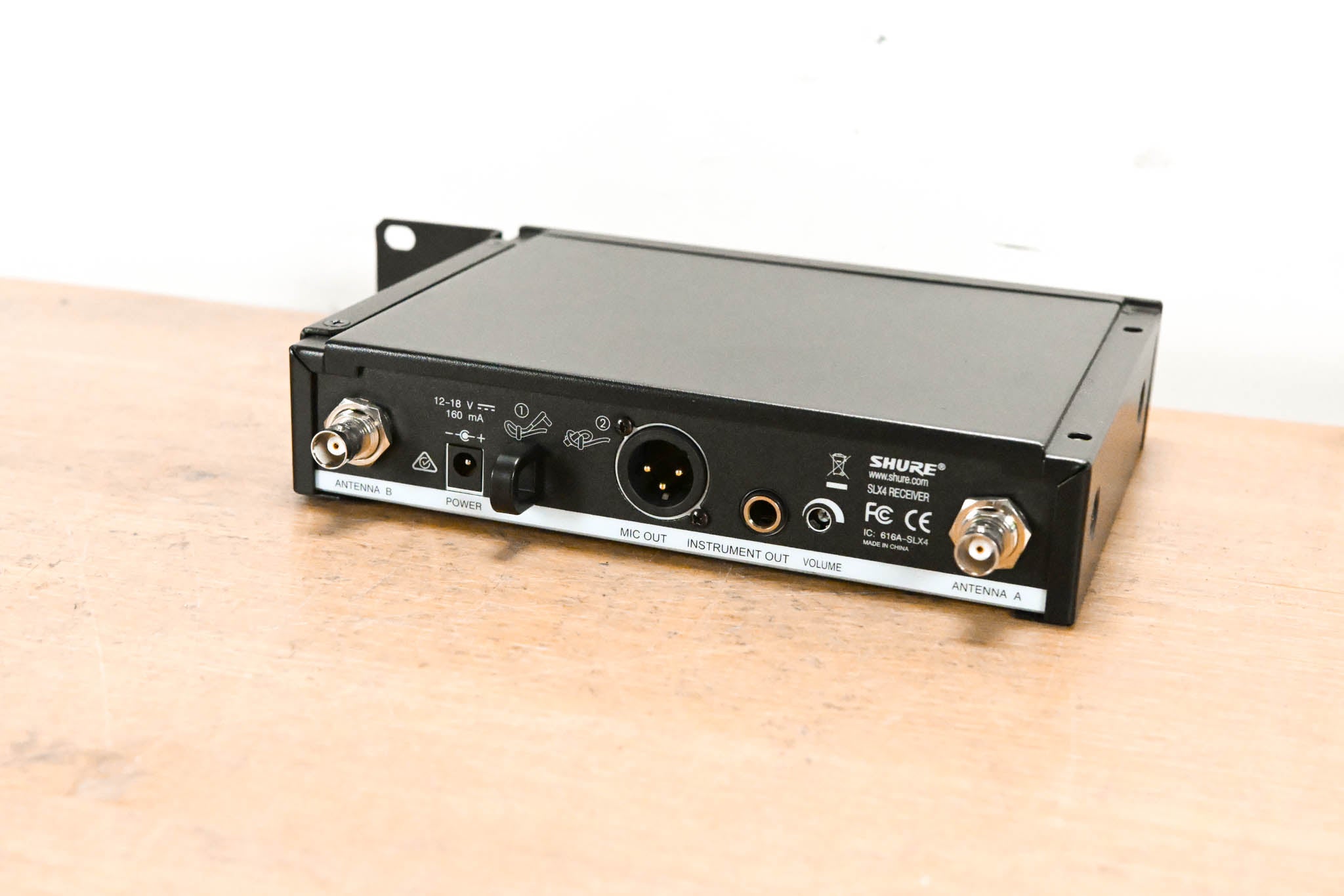 Shure SLX24/SM58 Handheld Wireless System - H5 Band (NO POWER SUPPLY)