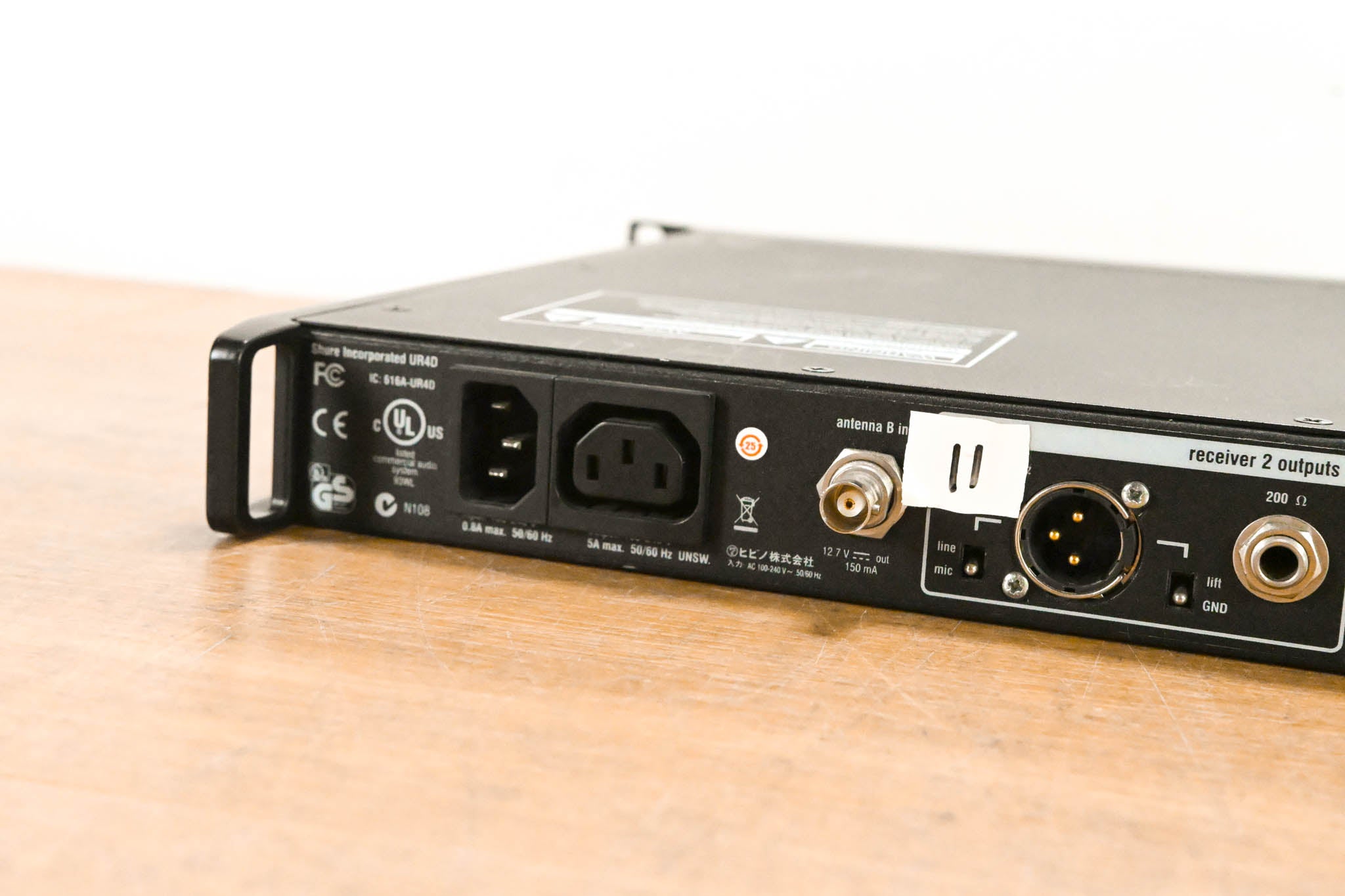 Shure UR4D Wireless Receiver w/ two UR2/SM58 Handheld Mics - L3 Band